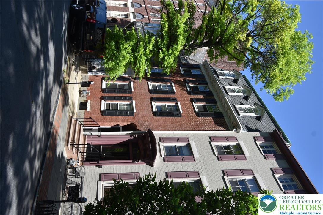 241 Spring Garden Street 1