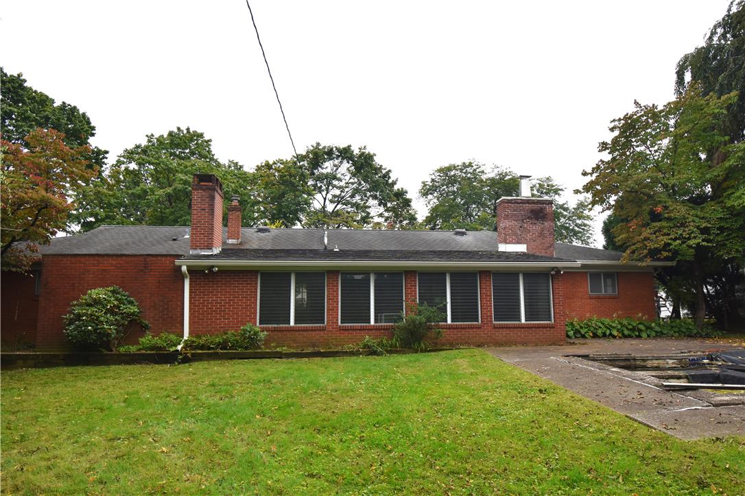 3113 Club Drive