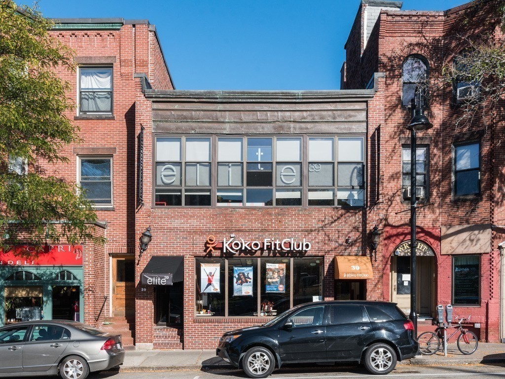 39 Harvard St Unit: 2nd Floor