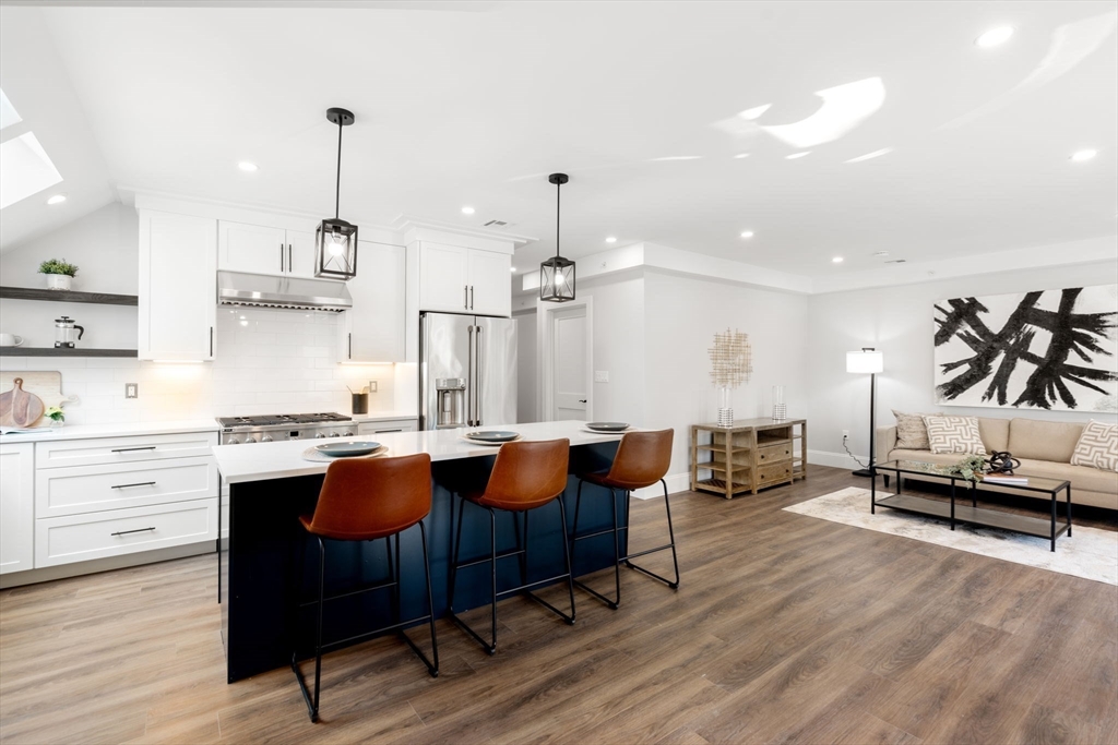 424 Newtonville Ave # 3 Unit: #3