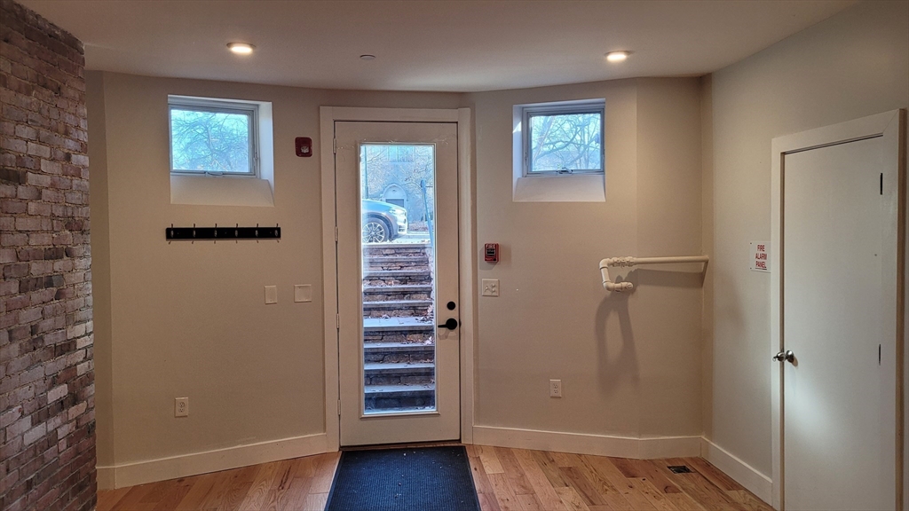 1776 Beacon St Unit: Ground