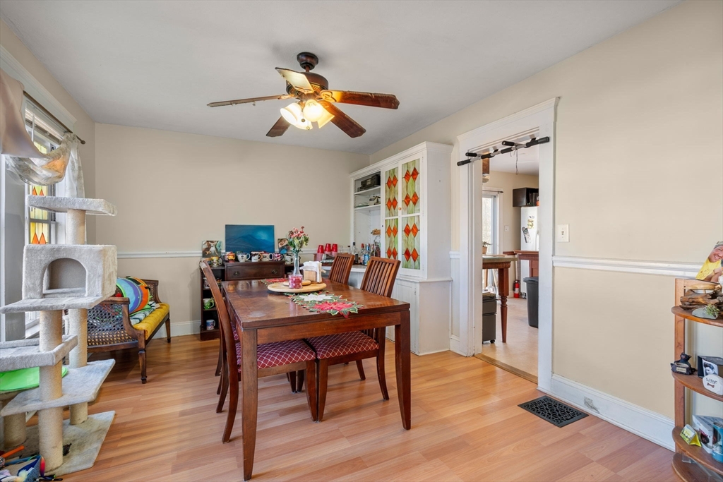 93 Thurston Road