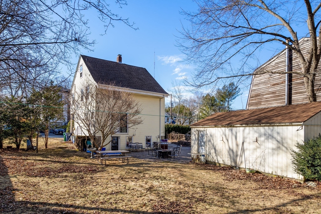 93 Thurston Road