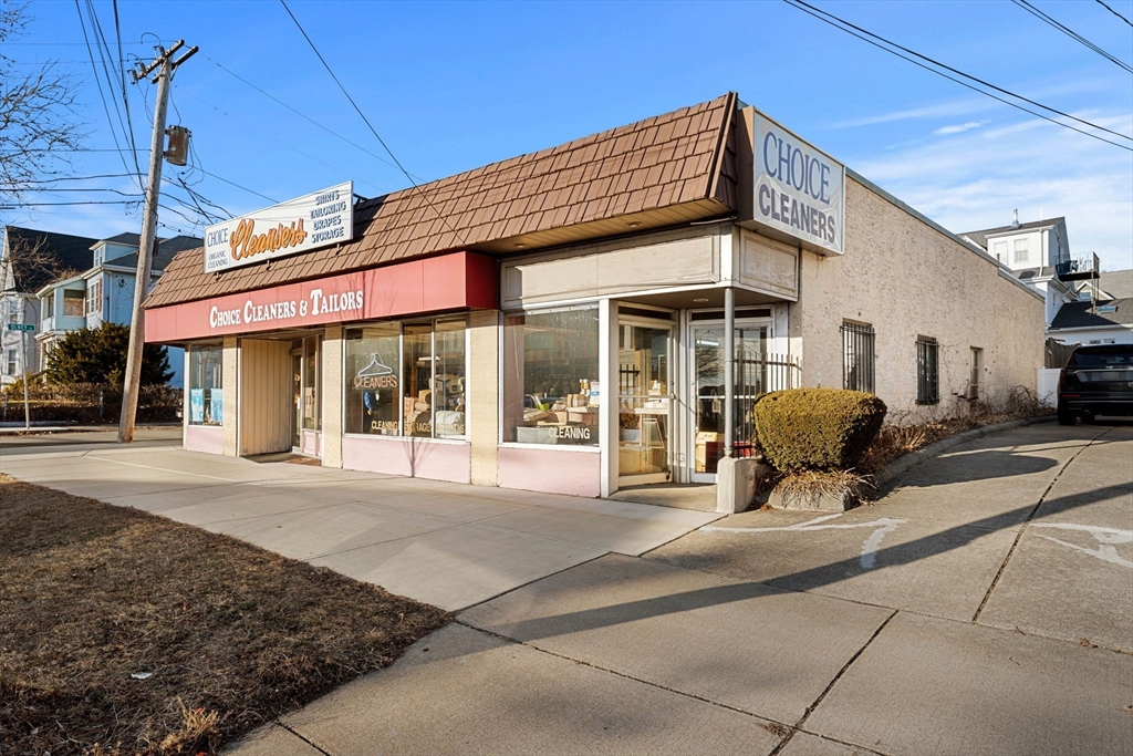 475 Main Street
