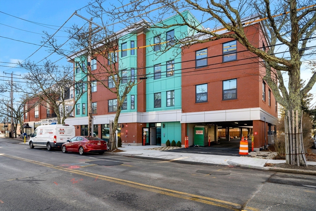 1151 Walnut Street # 301