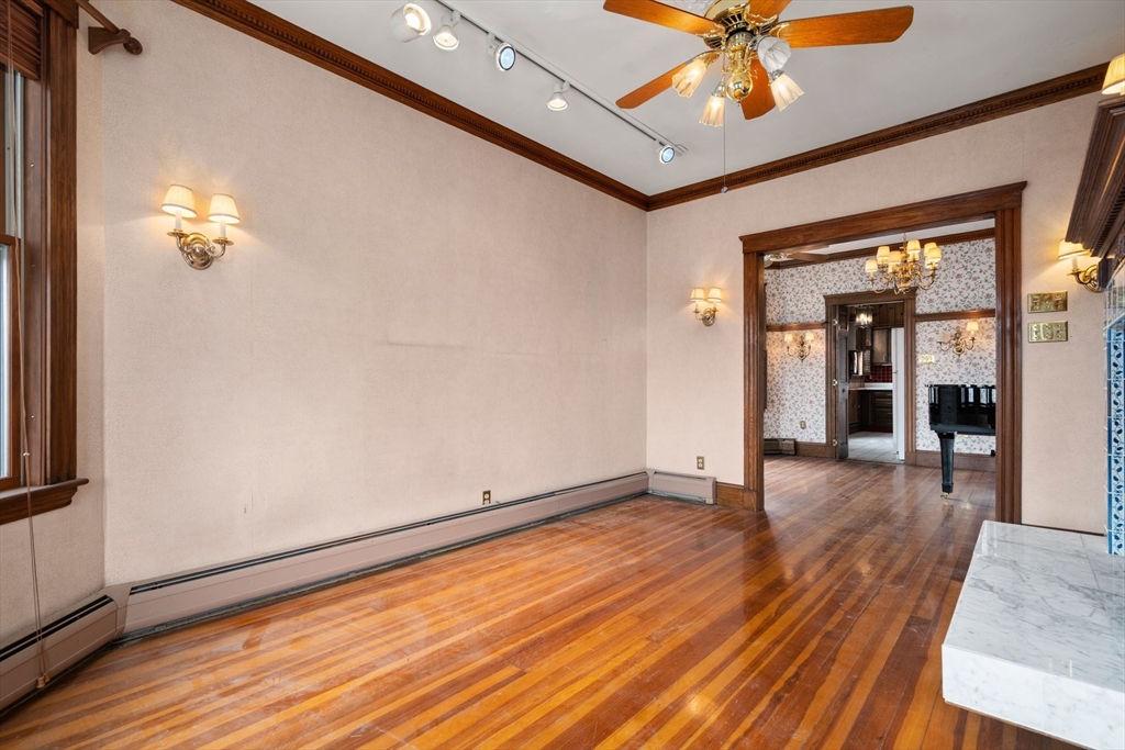 1148 Boylston