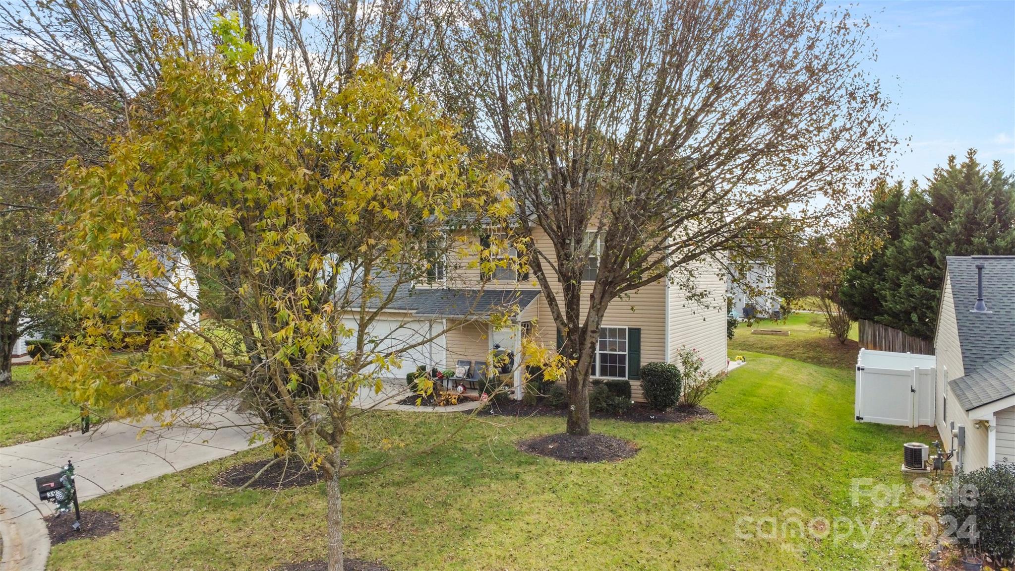 3923 Bitterroot Court