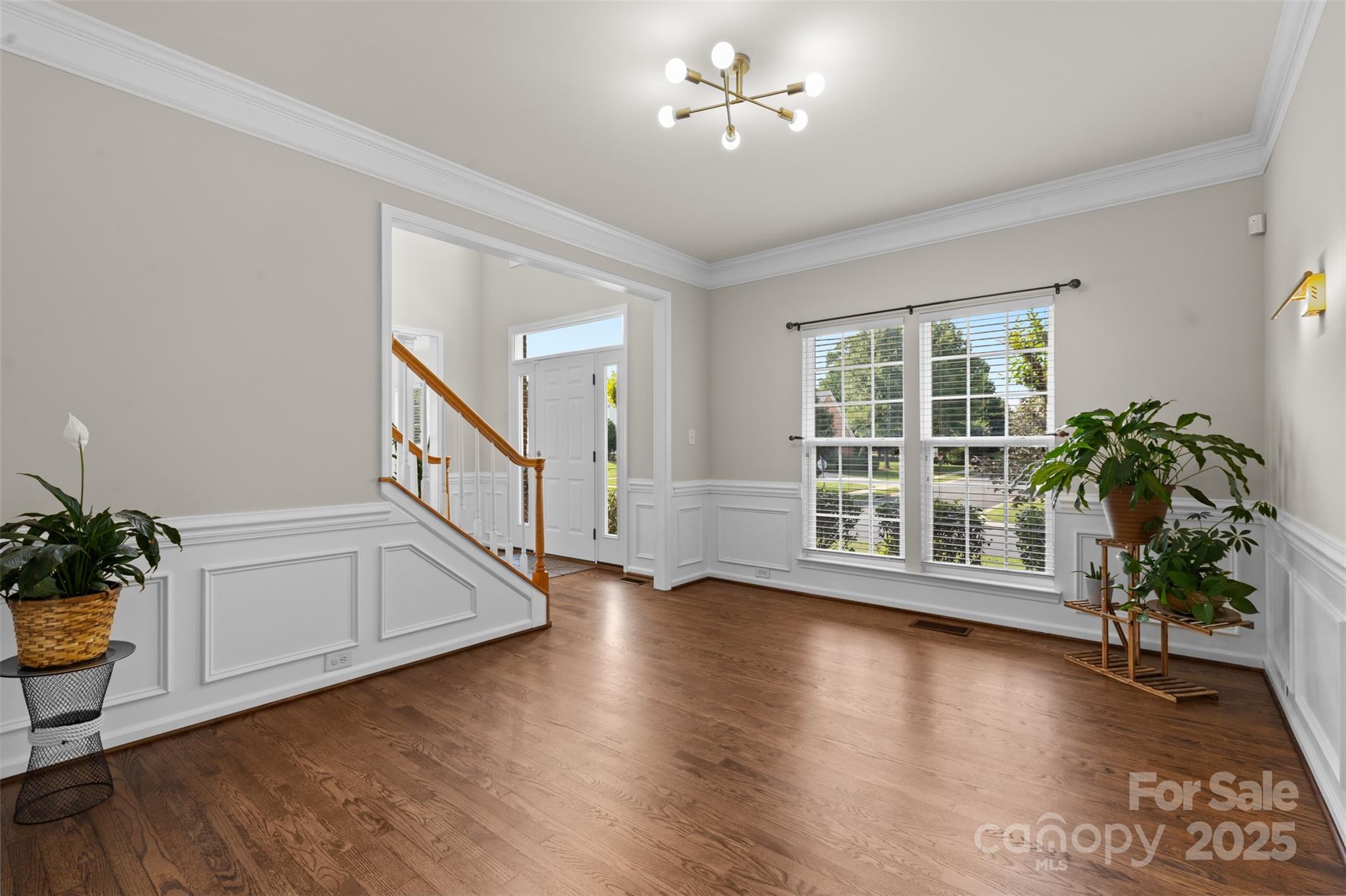 3213 Strawberry Road
