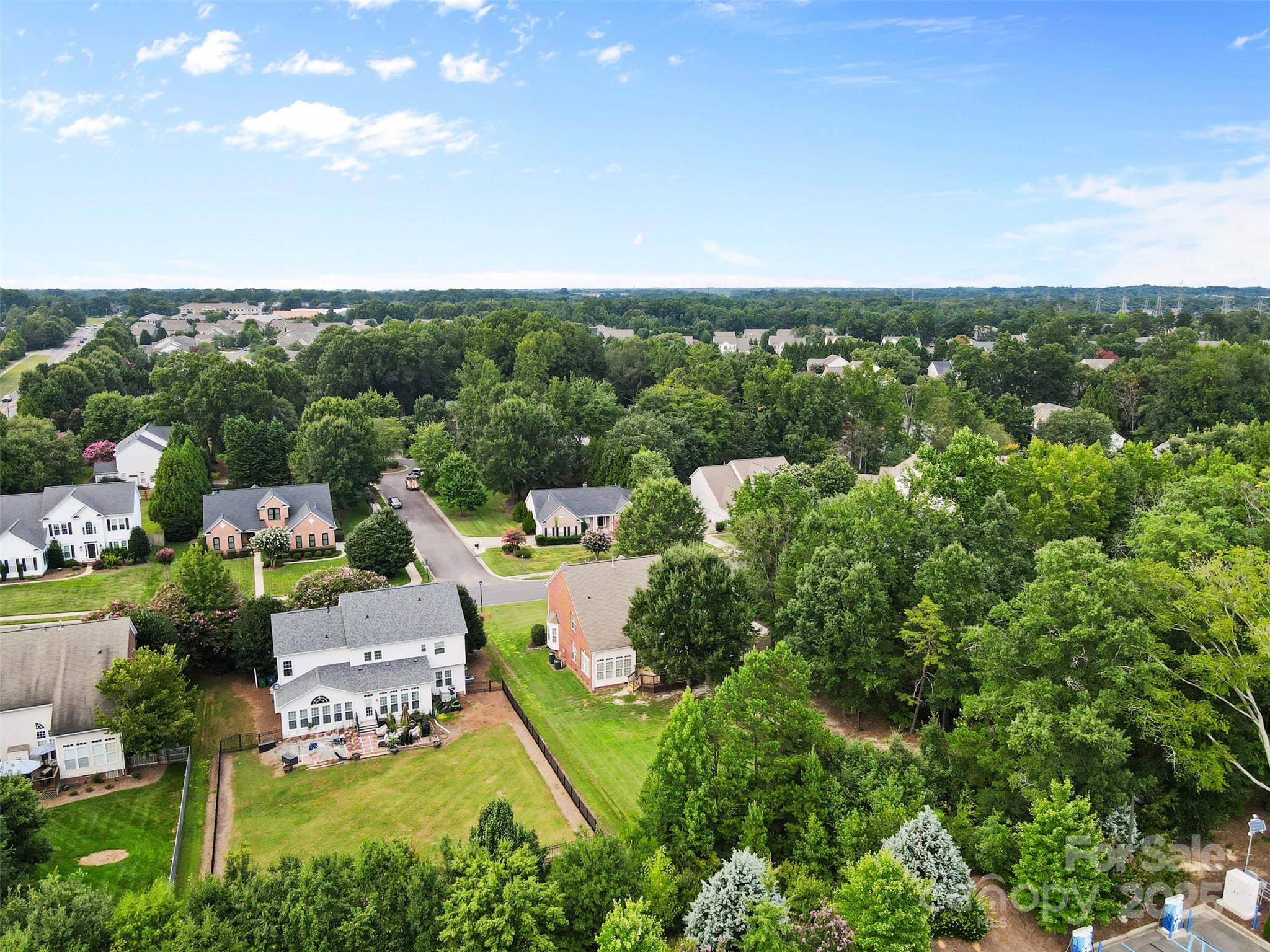3213 Strawberry Road