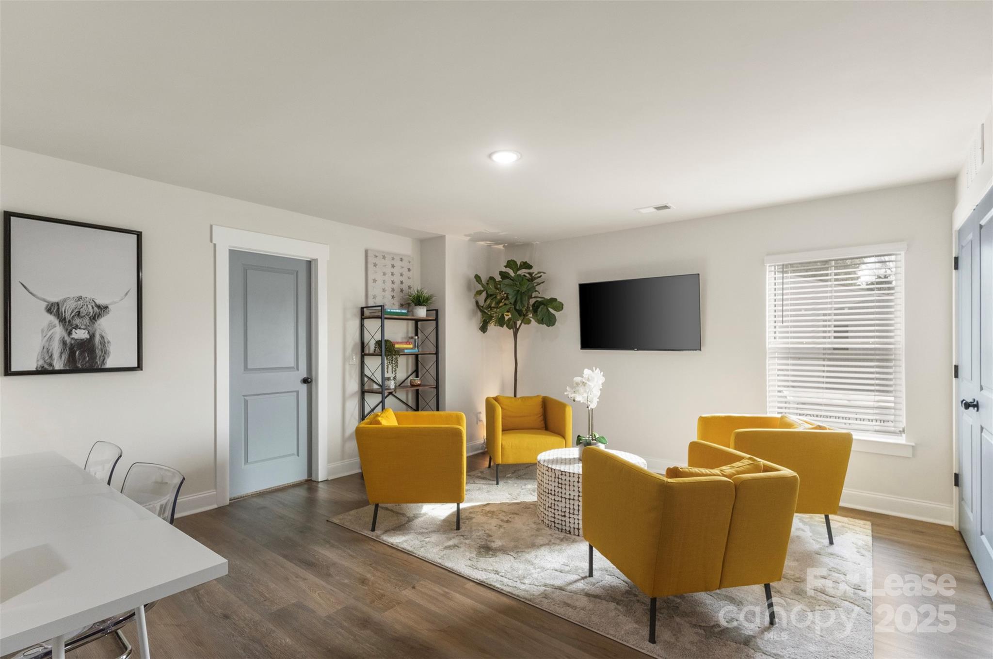 920 Blu Central Road