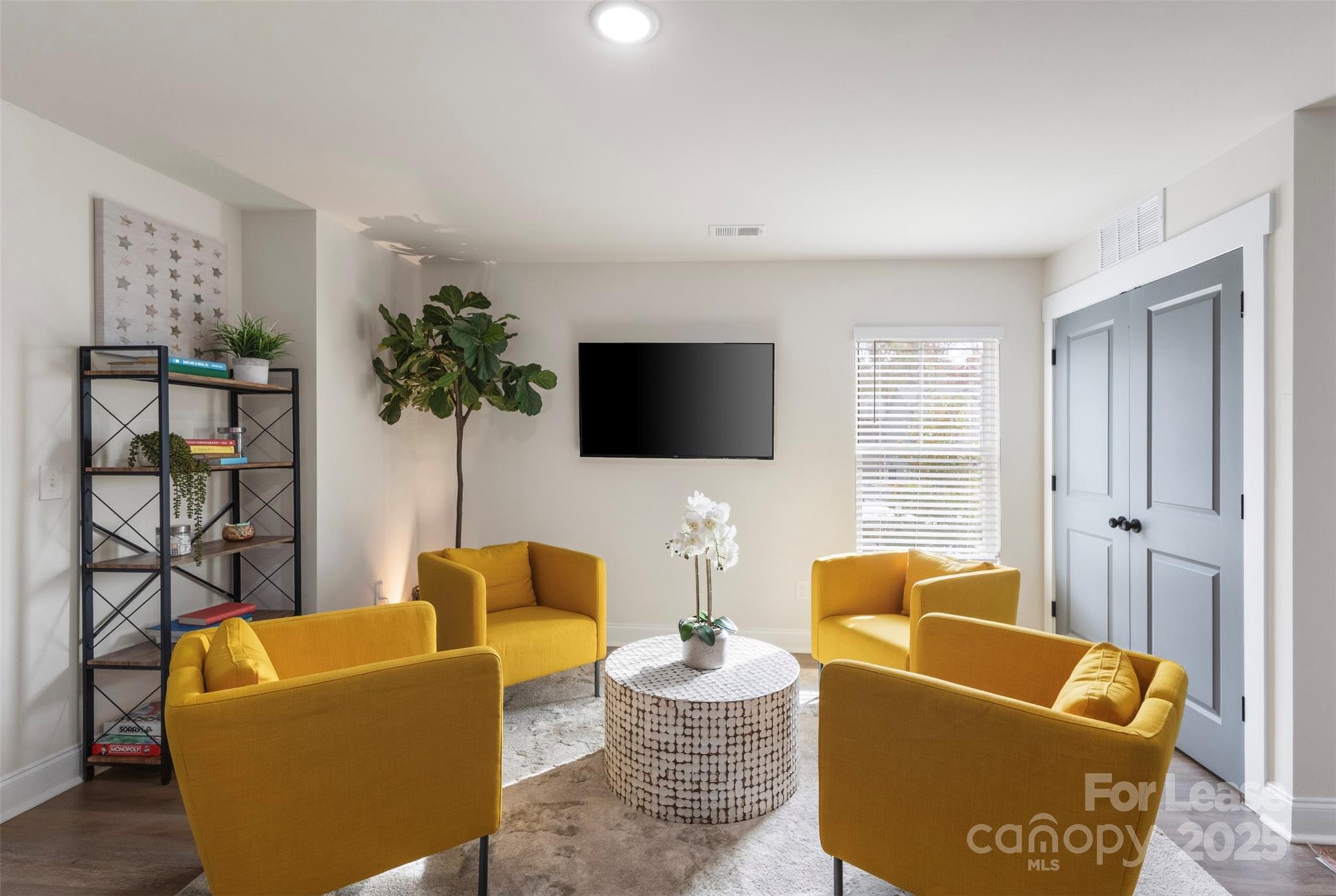 920 Blu Central Road