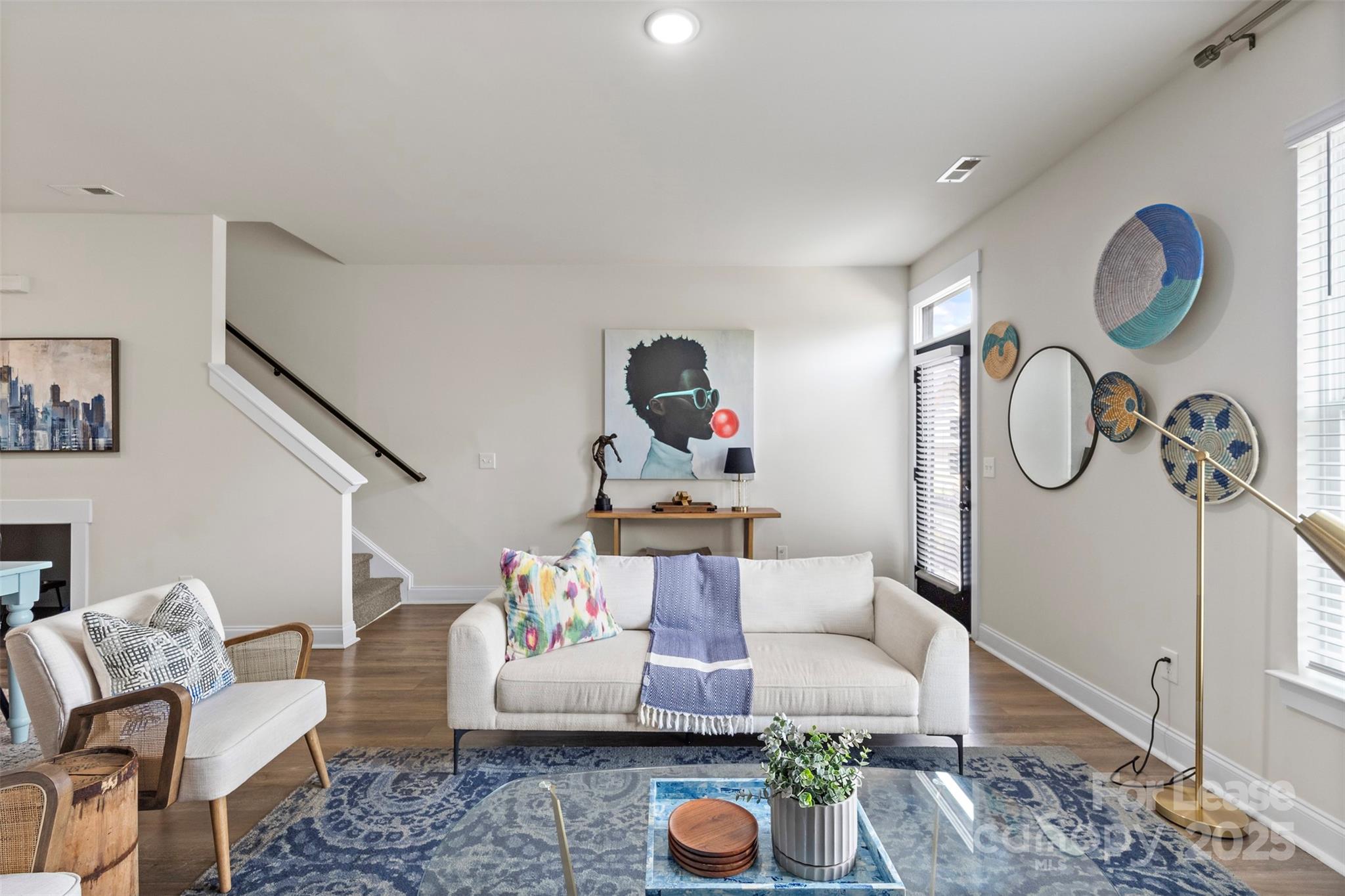 920 Blu Central Road