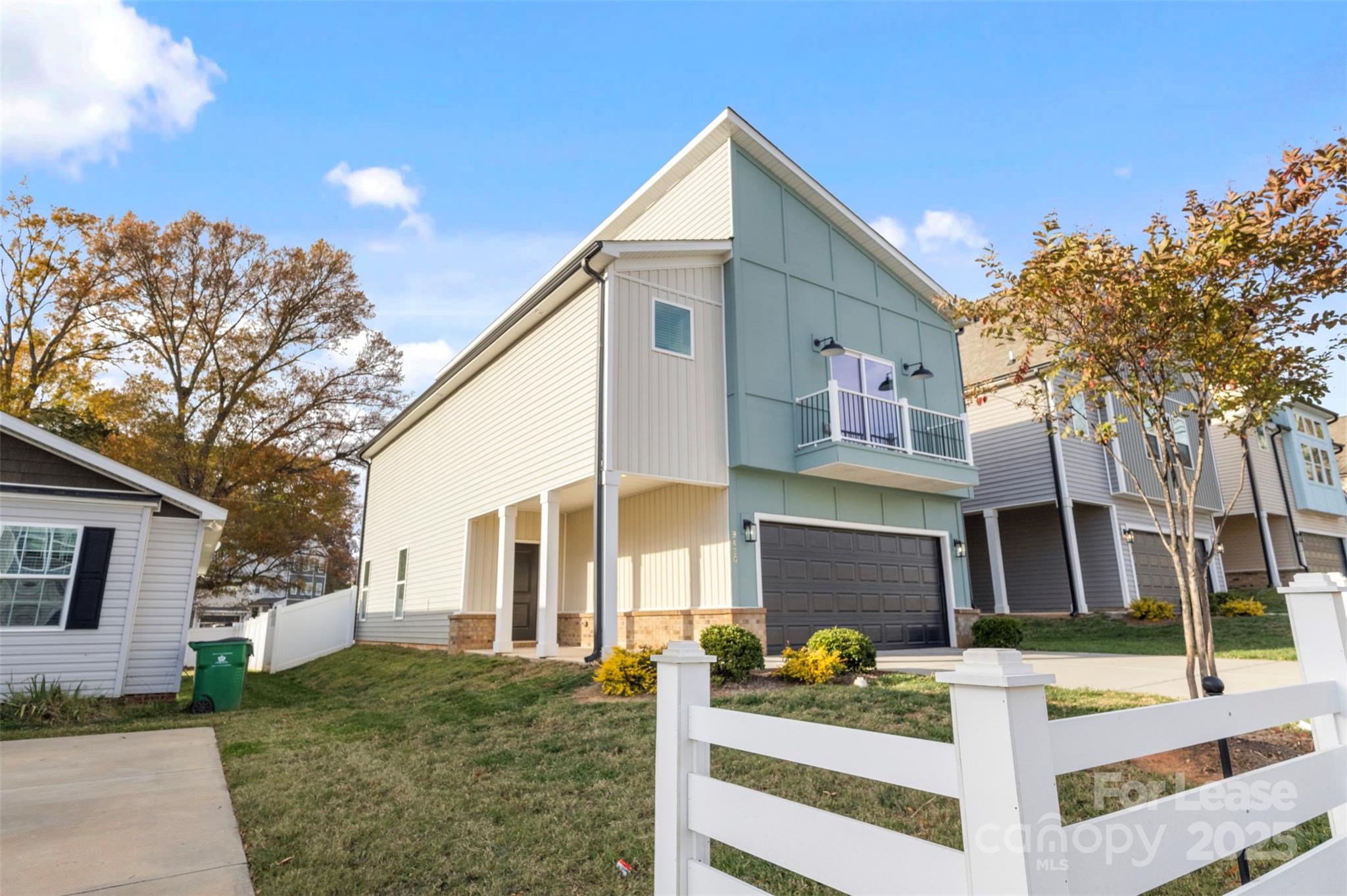 920 Blu Central Road