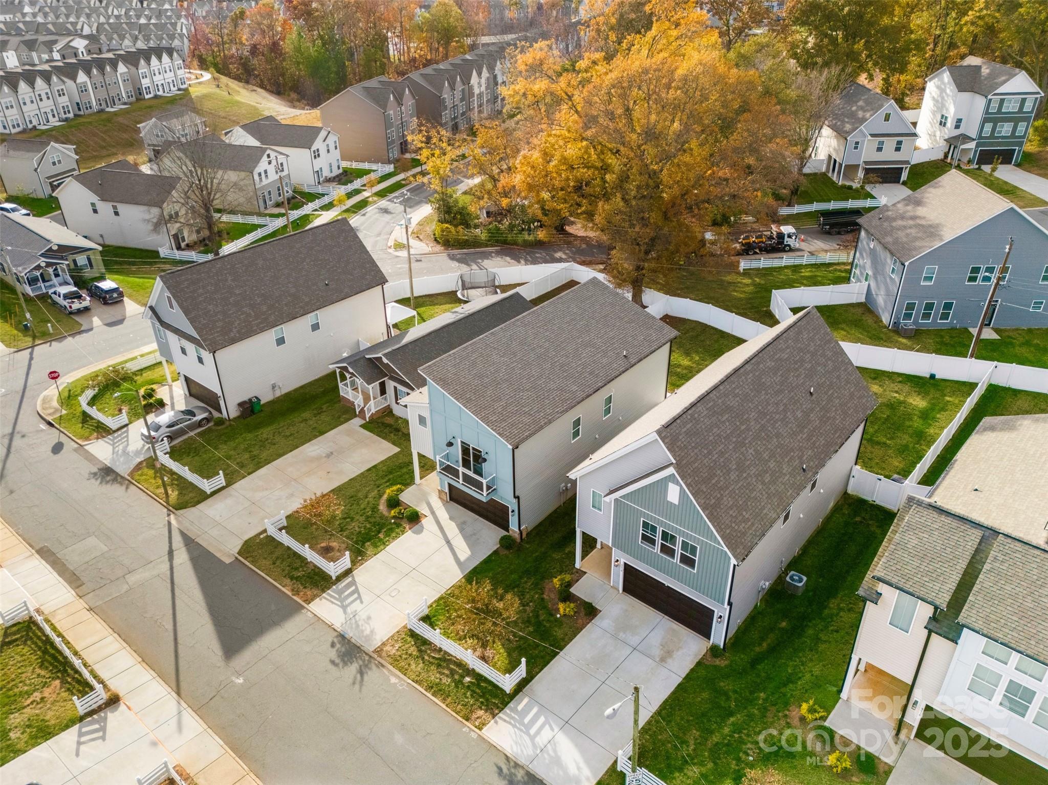 920 Blu Central Road