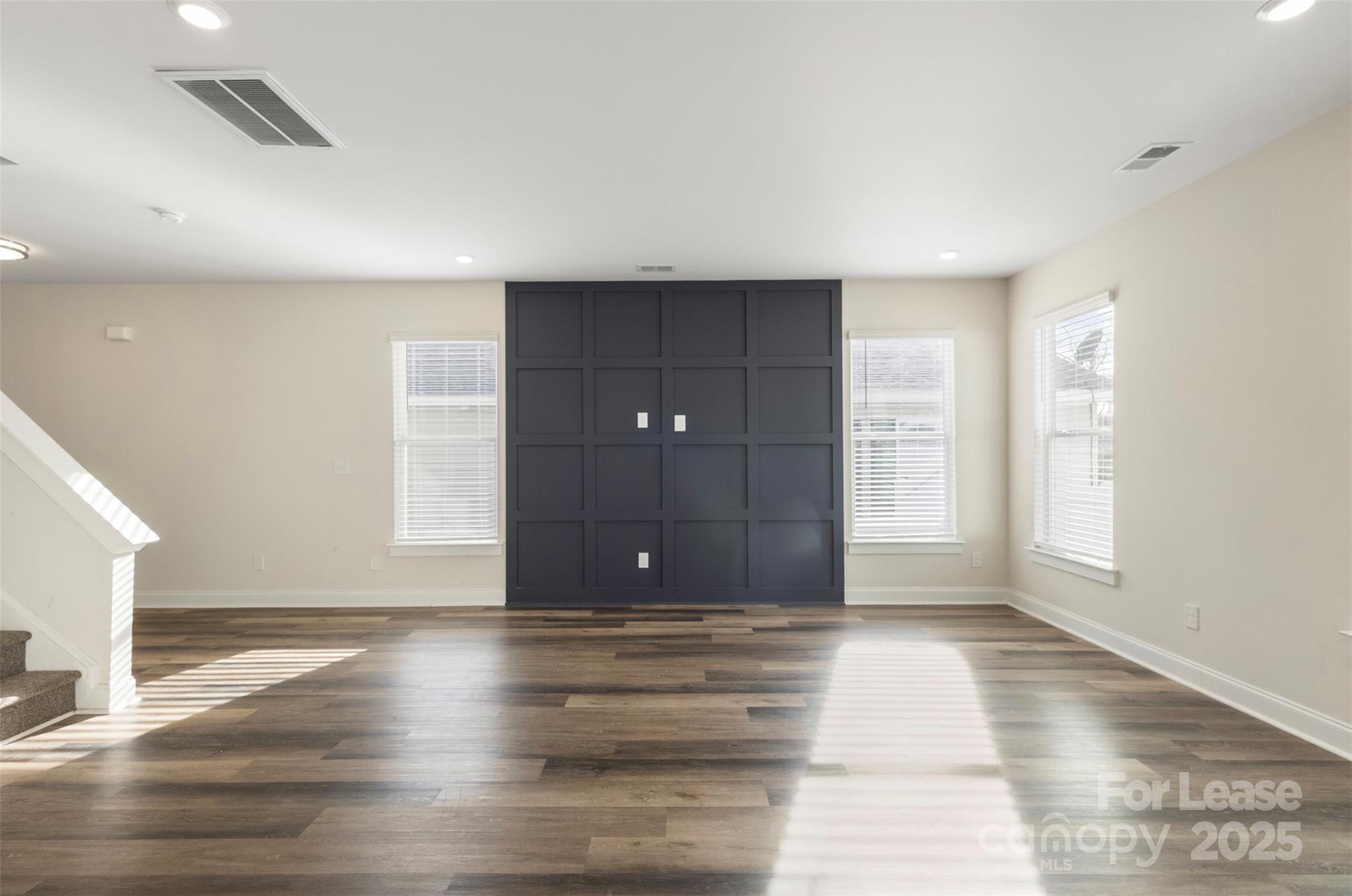 920 Blu Central Road