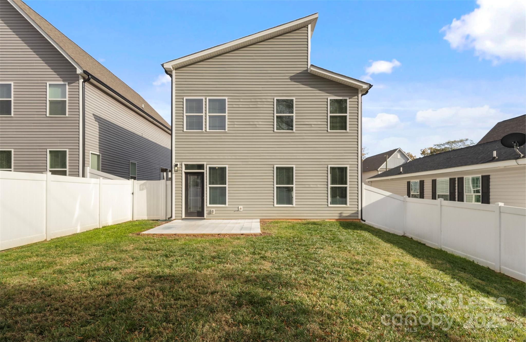 920 Blu Central Road