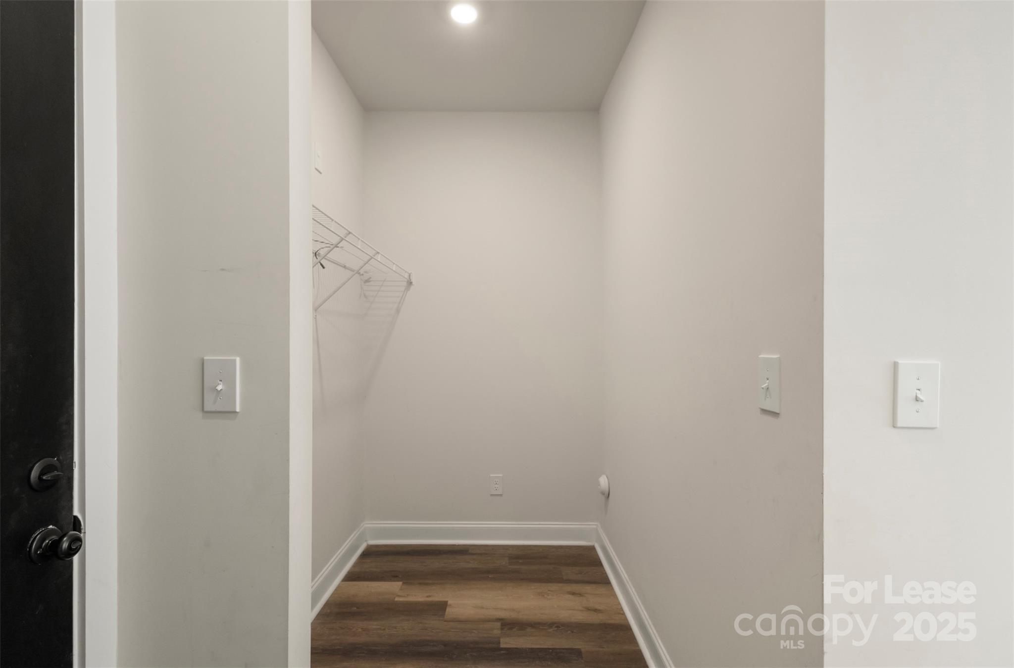 920 Blu Central Road