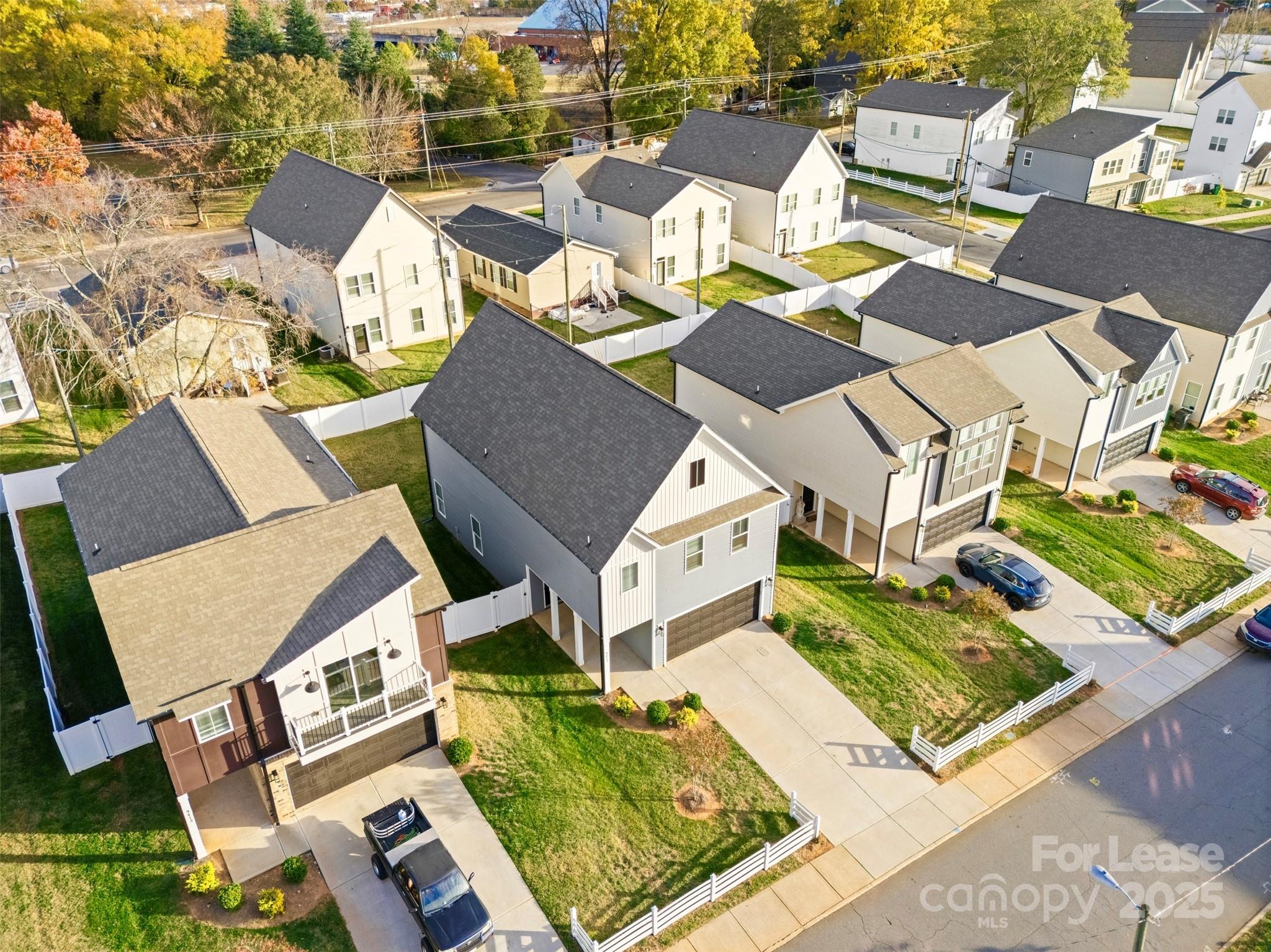 920 Blu Central Road