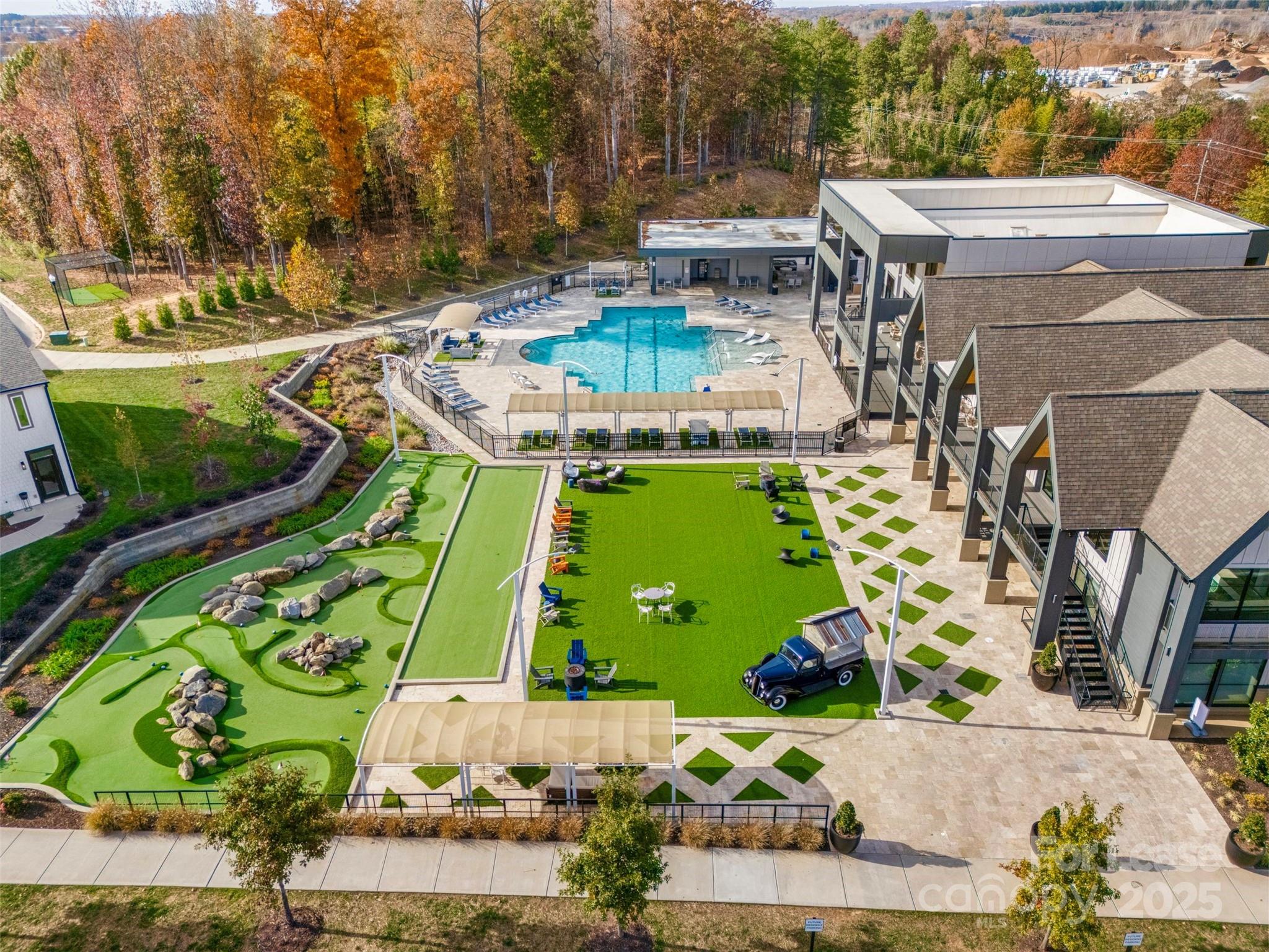 920 Blu Central Road