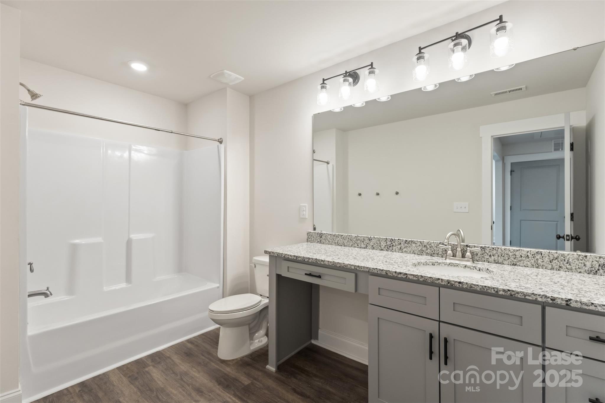 920 Blu Central Road