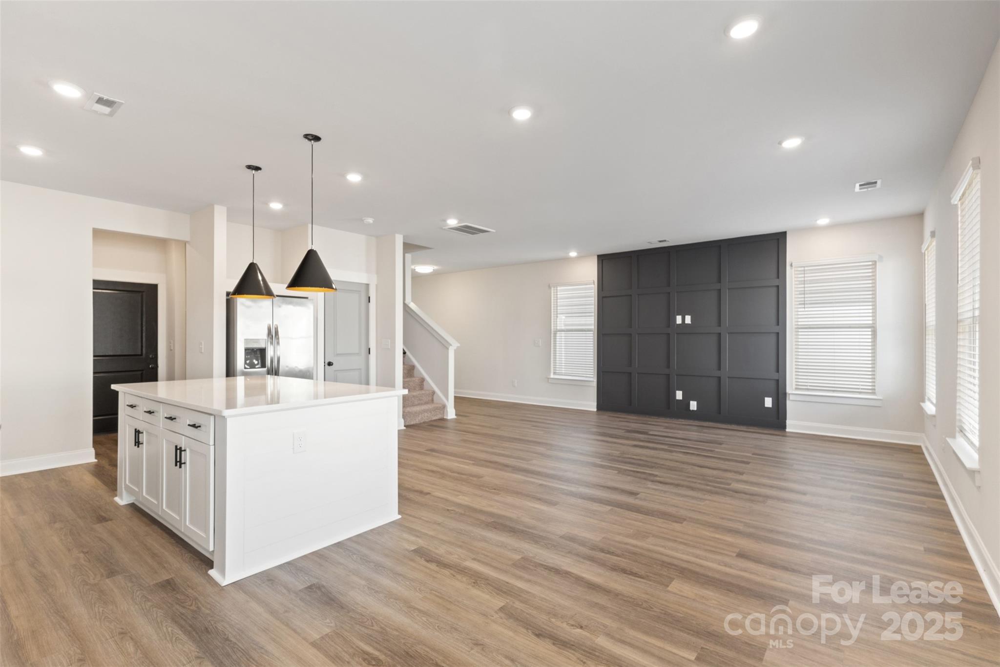 920 Blu Central Road