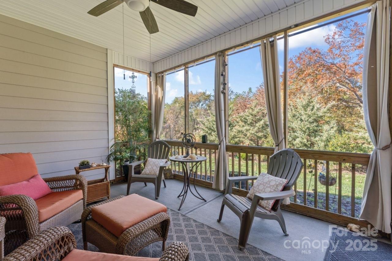 4436 Falls Lake Drive SW