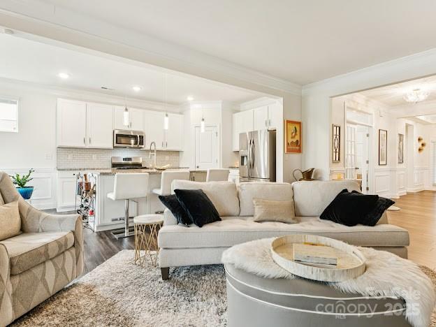 4436 Falls Lake Drive SW