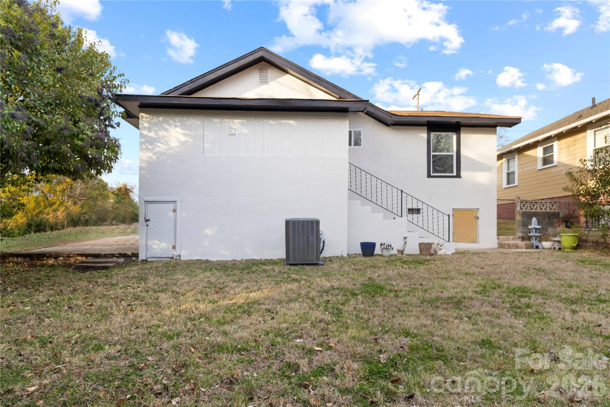 1309 Dearborn Avenue