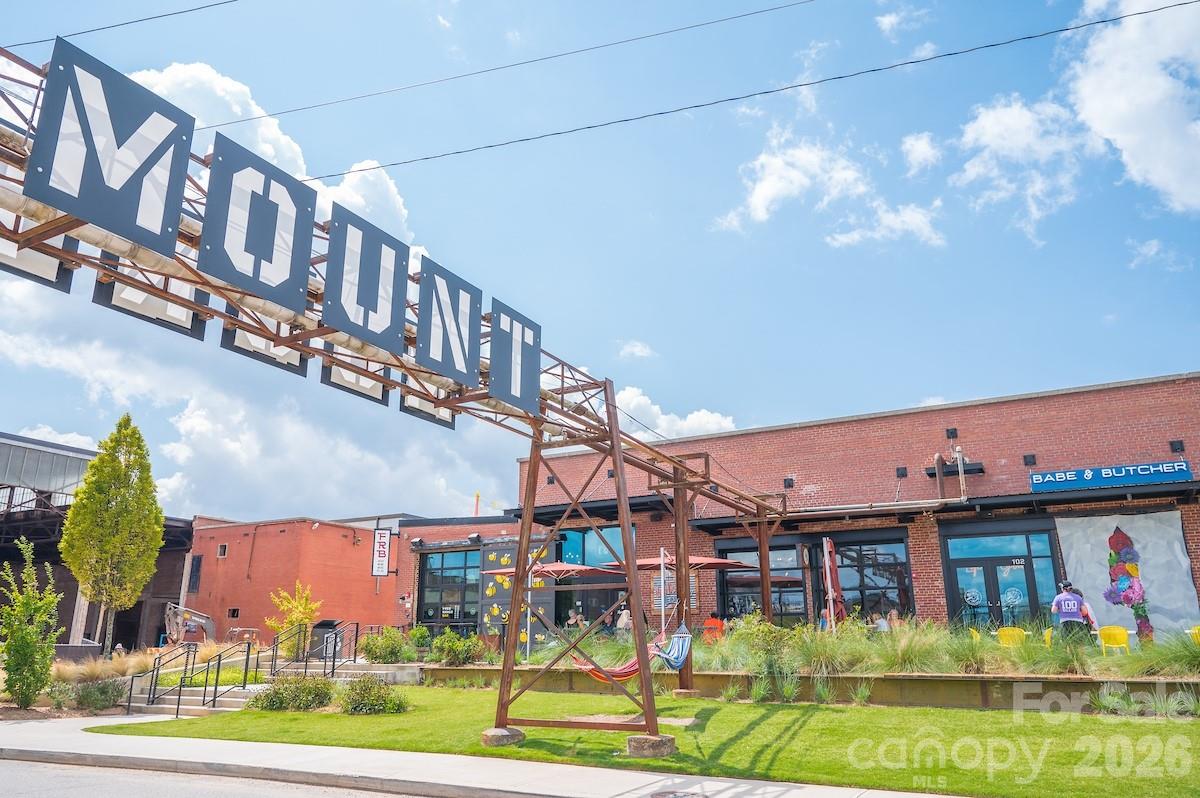 1309 Dearborn Avenue