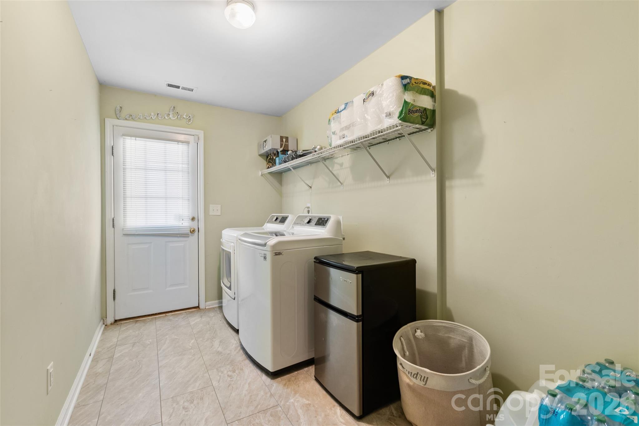 9775 Mallard Glen Drive