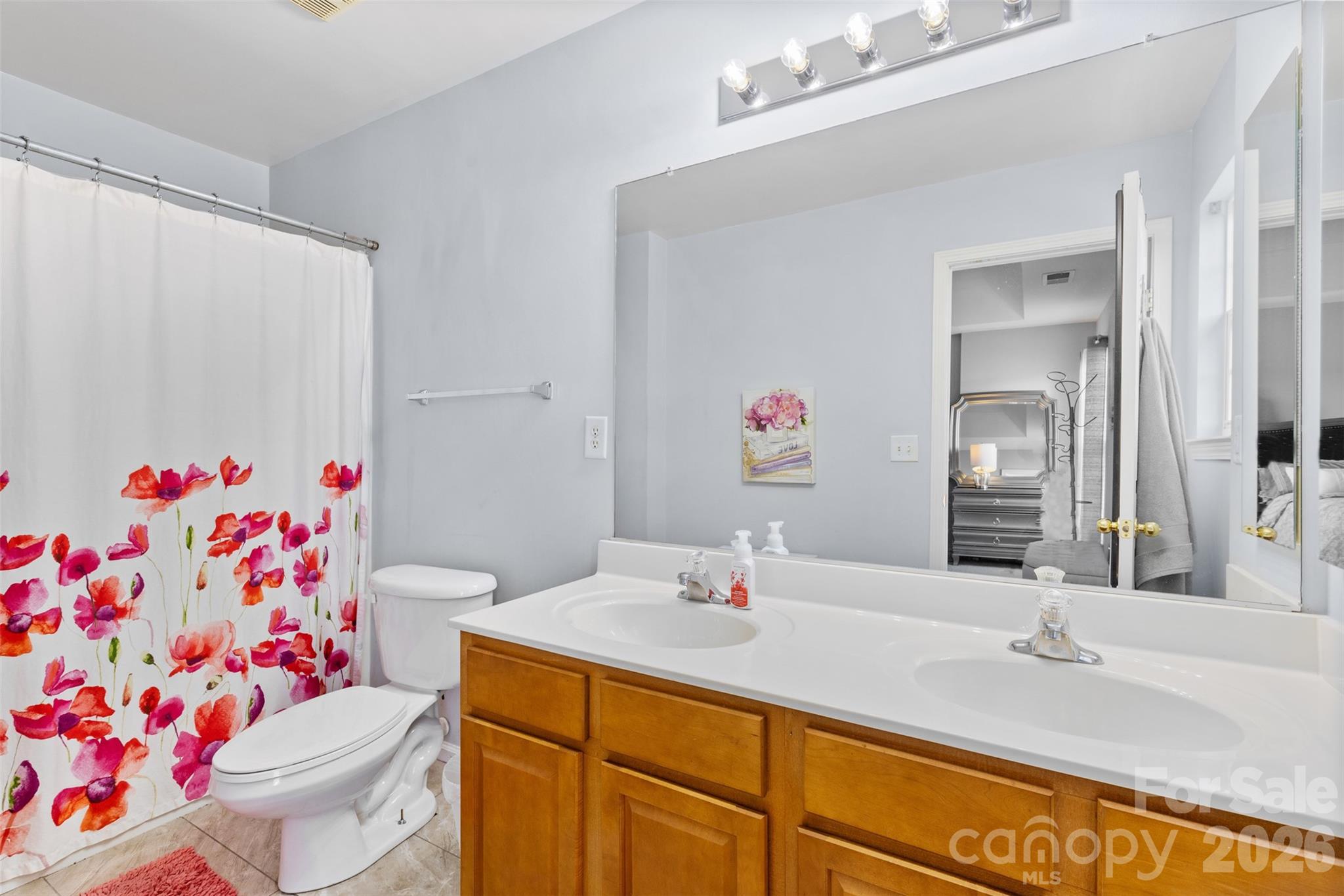 9775 Mallard Glen Drive