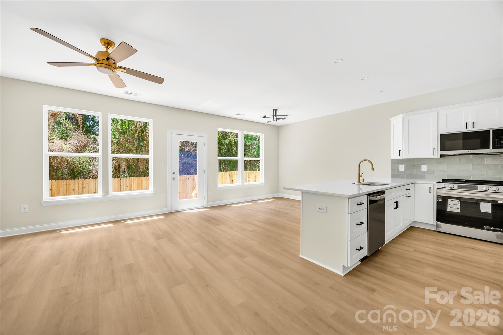 1944 Purser Drive