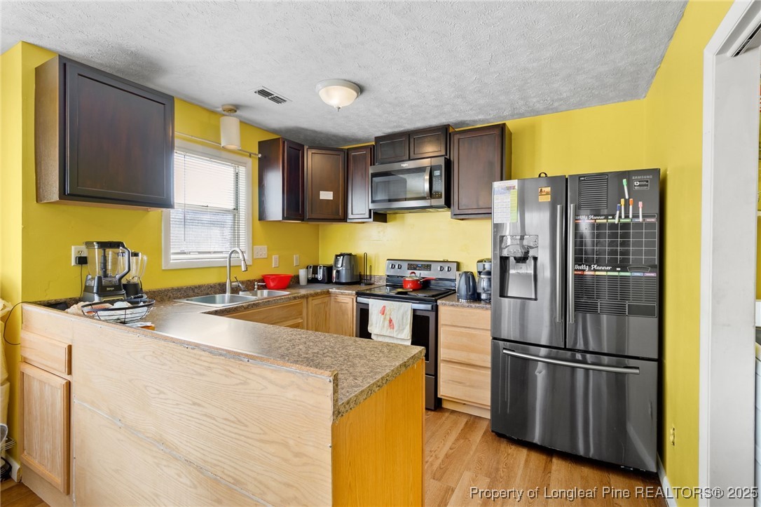 6736 Willowbrook Drive 6