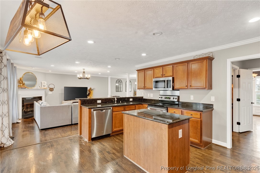 3737 Heatherbrooke Drive