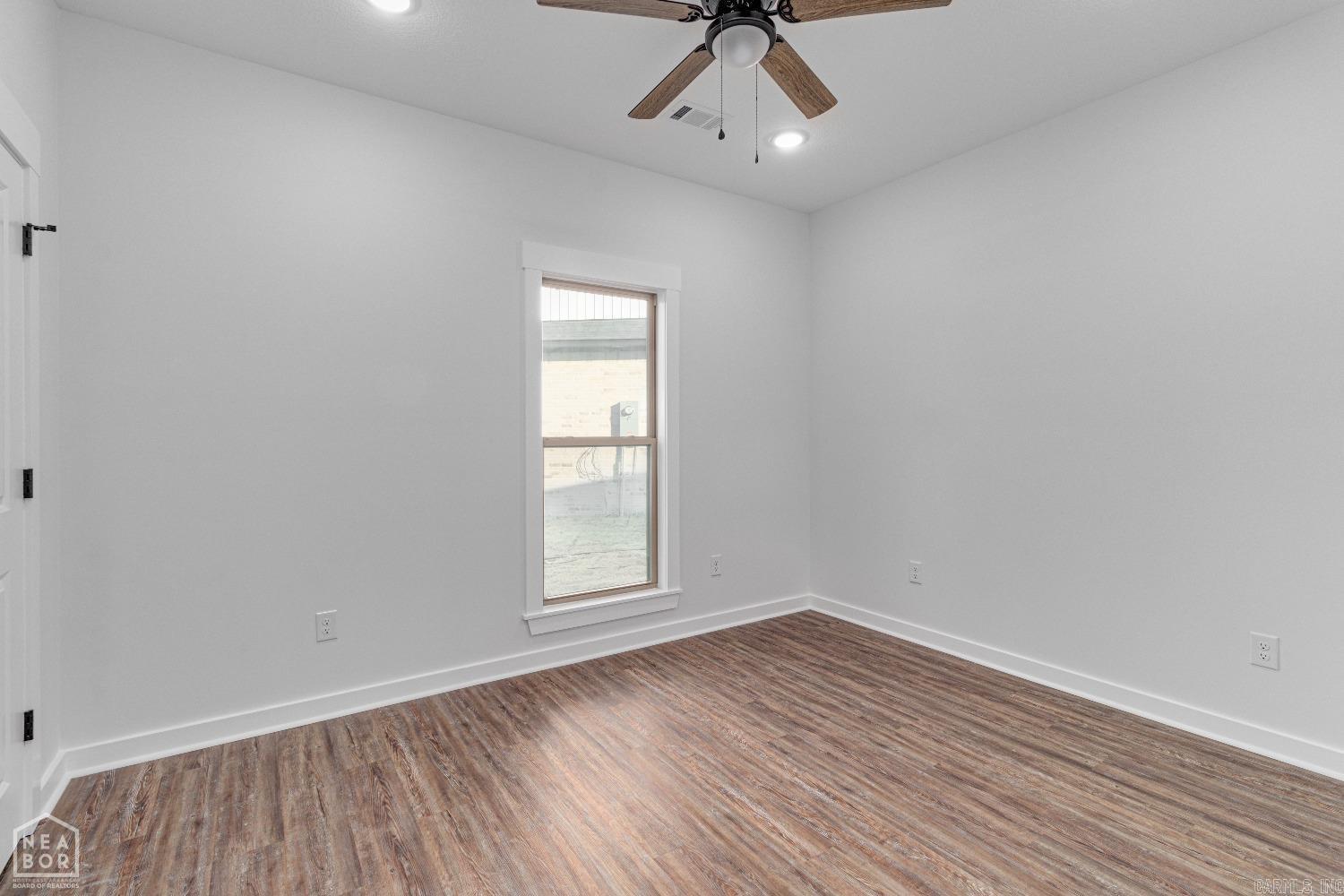 2603 Sarah Ln