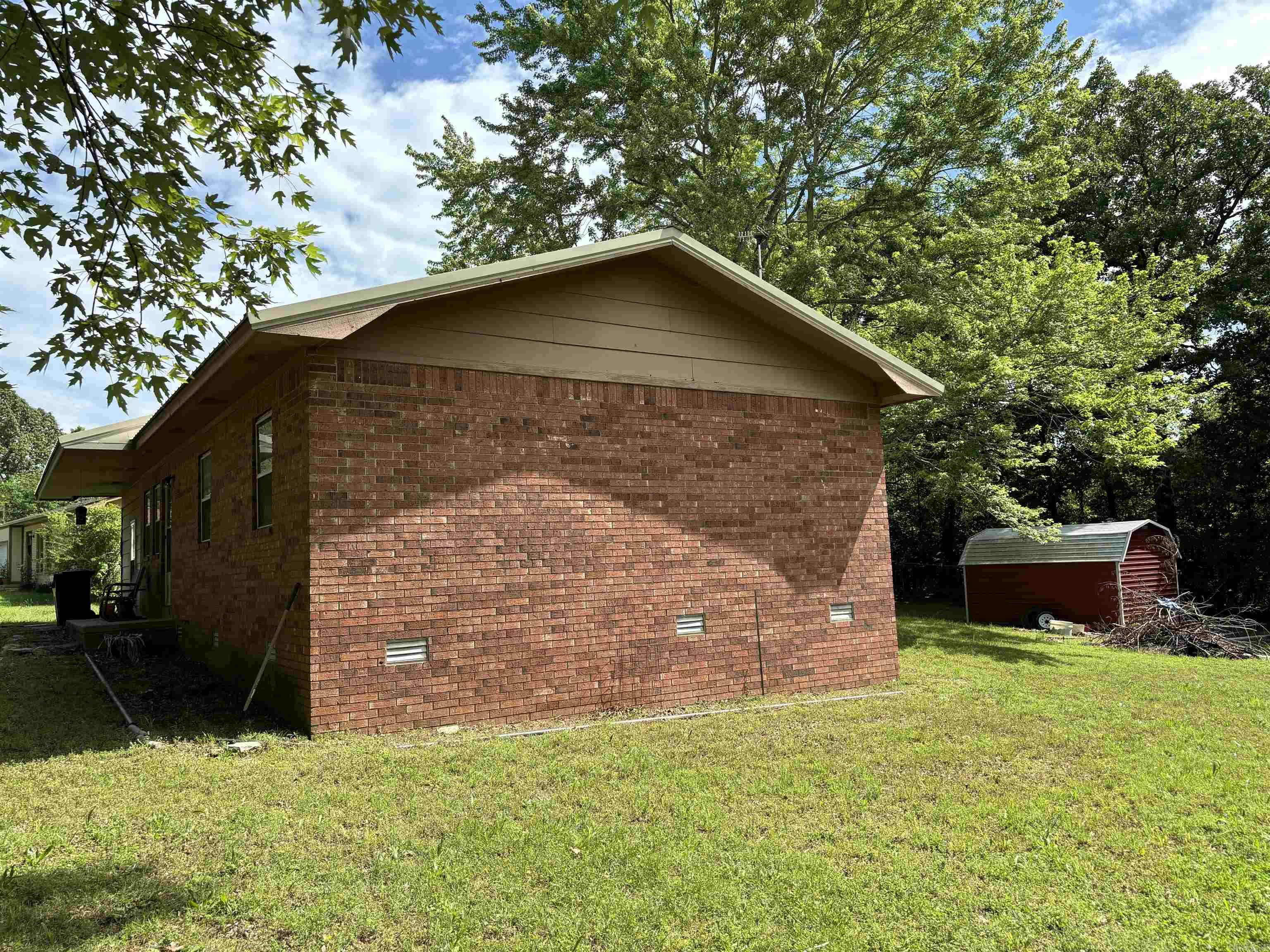 142 Sara Circle