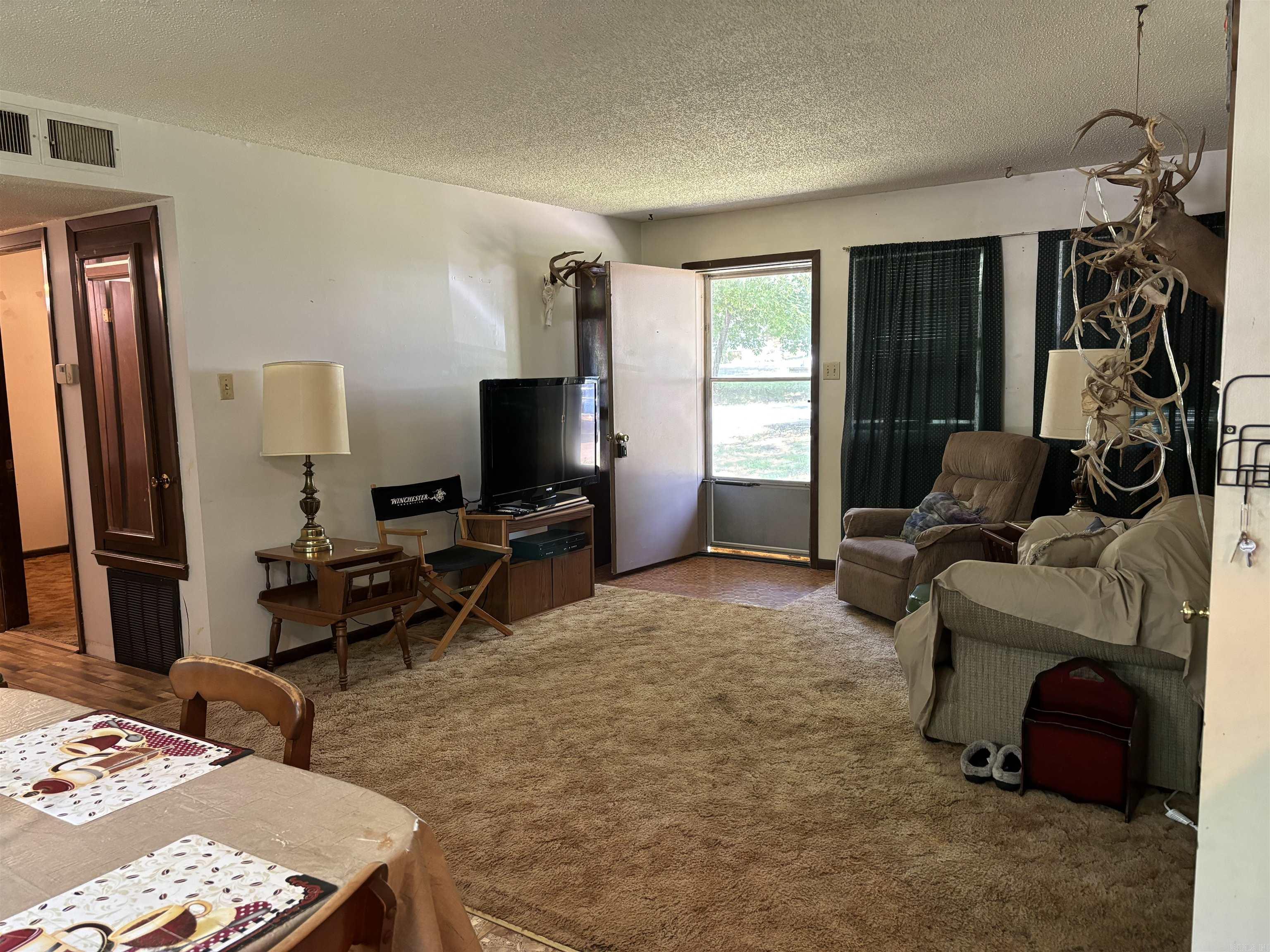 142 Sara Circle