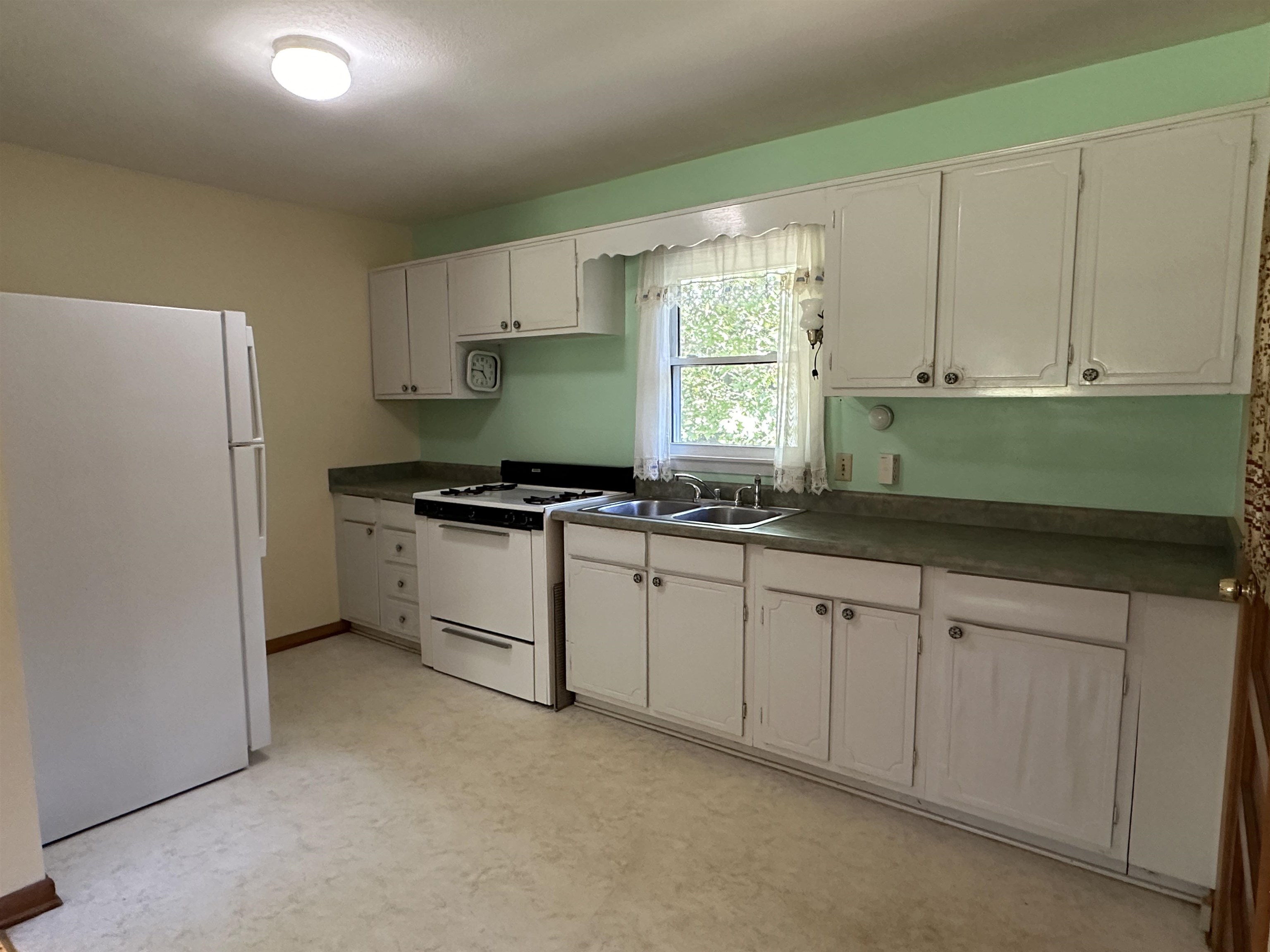27 Vega Drive
