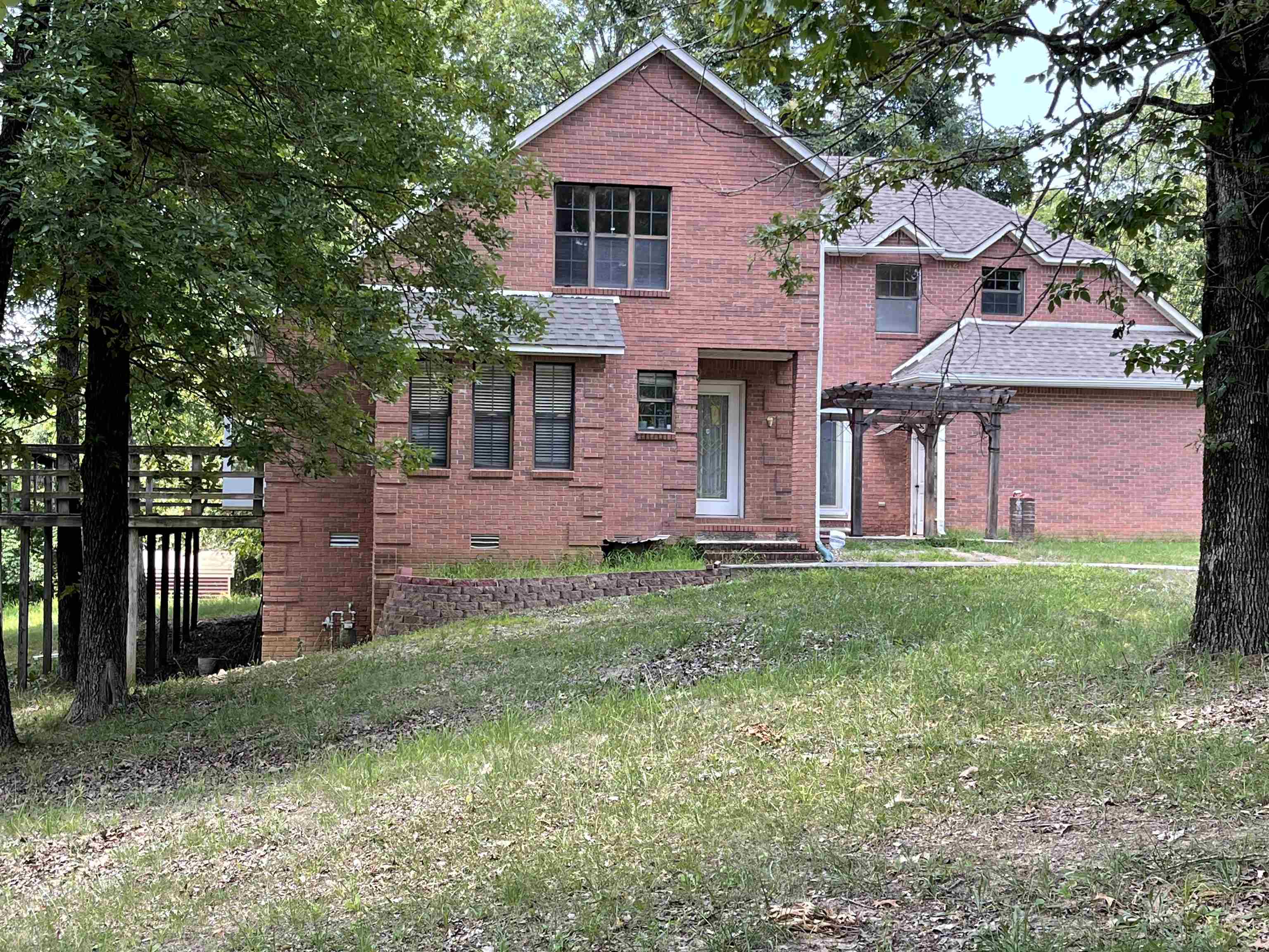 225 Teresa Lane