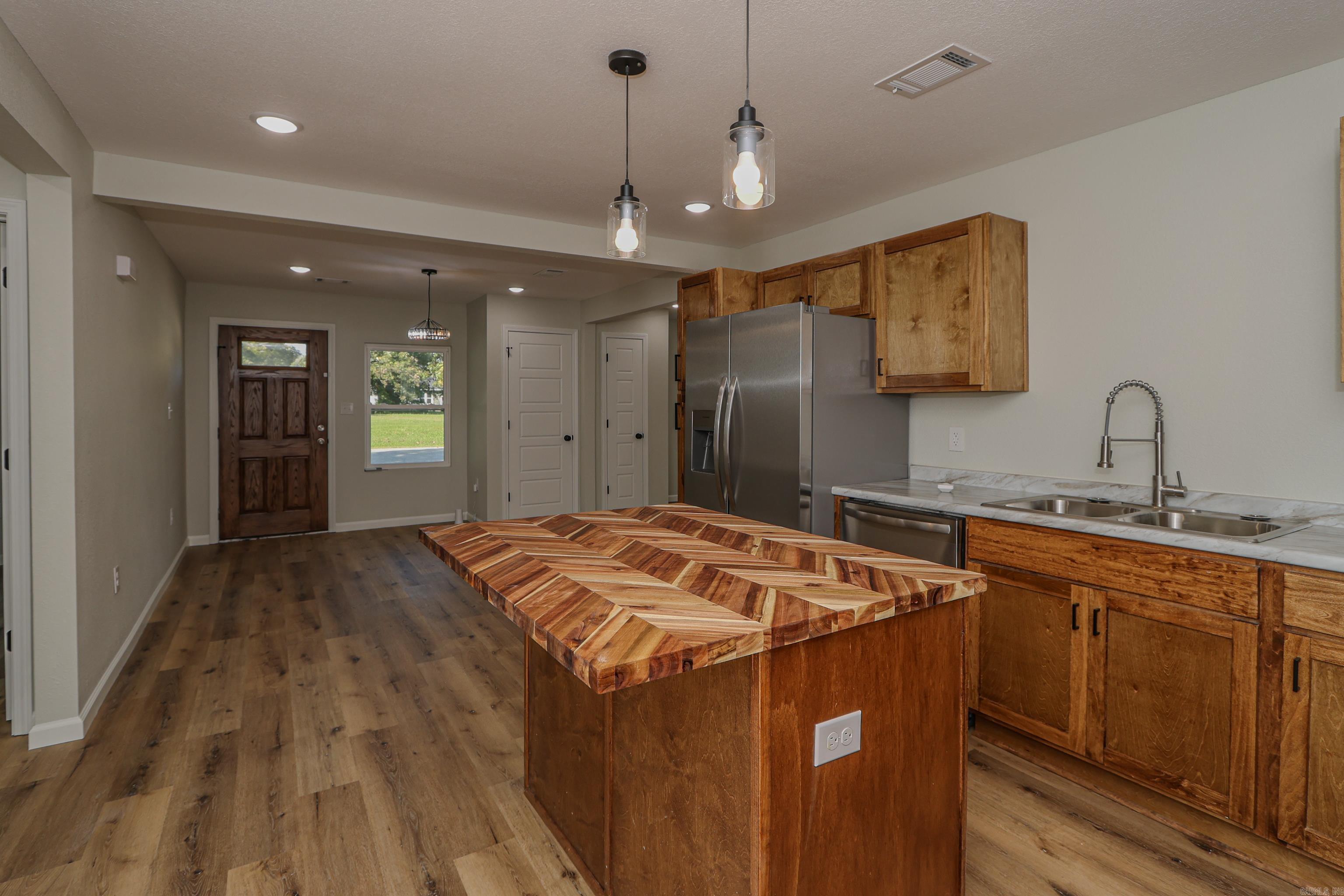 436 E GARLAND