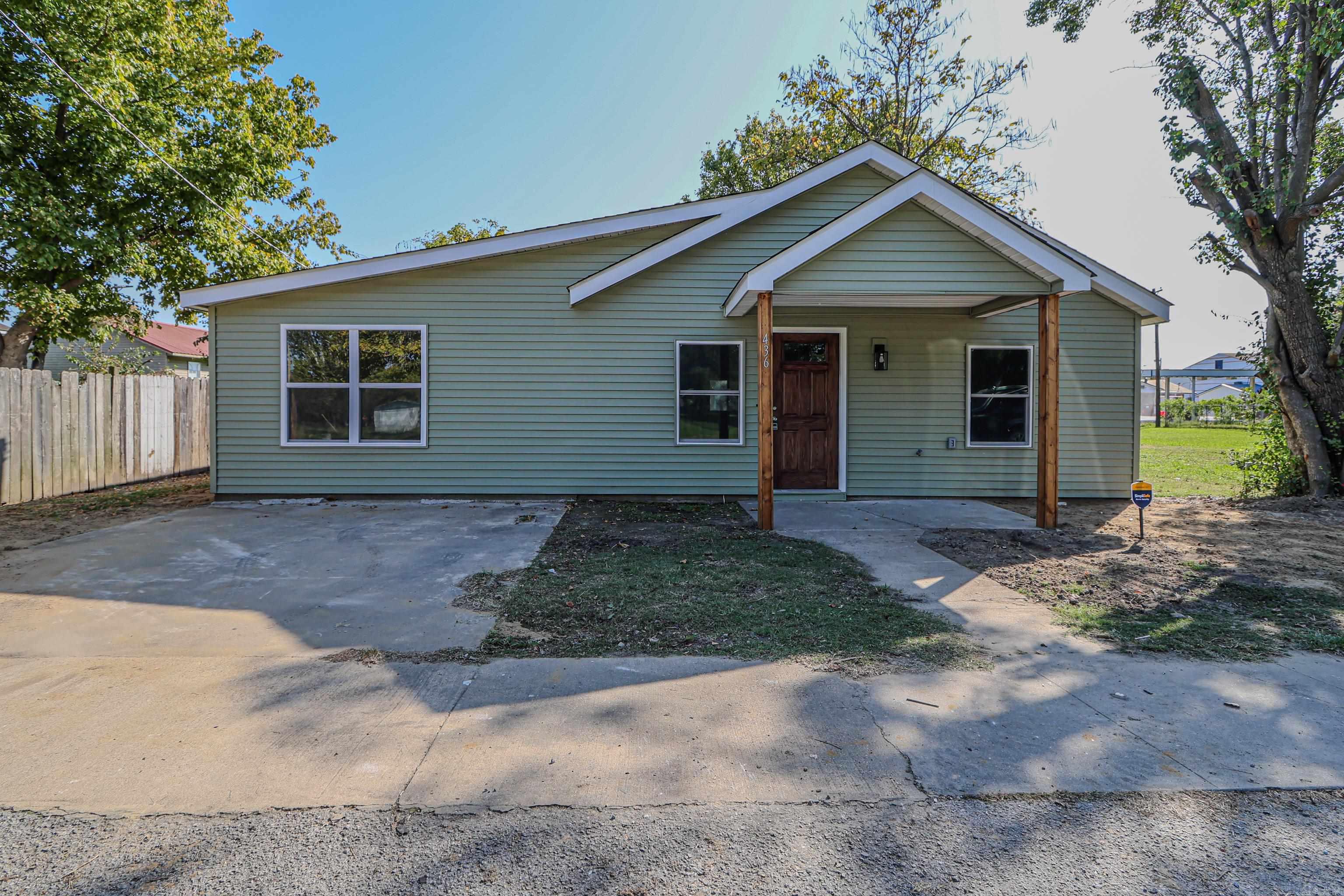436 E GARLAND