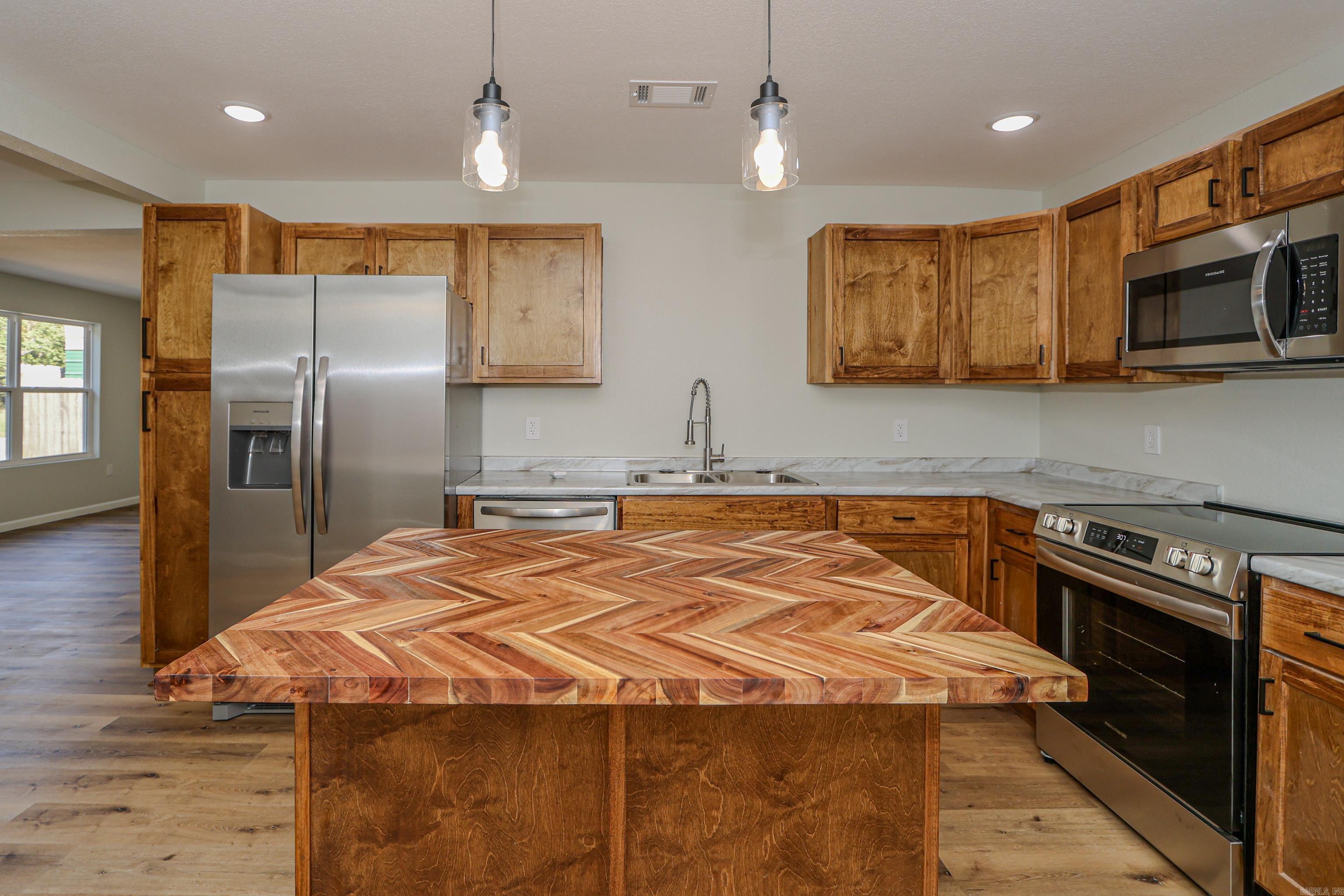 436 E GARLAND
