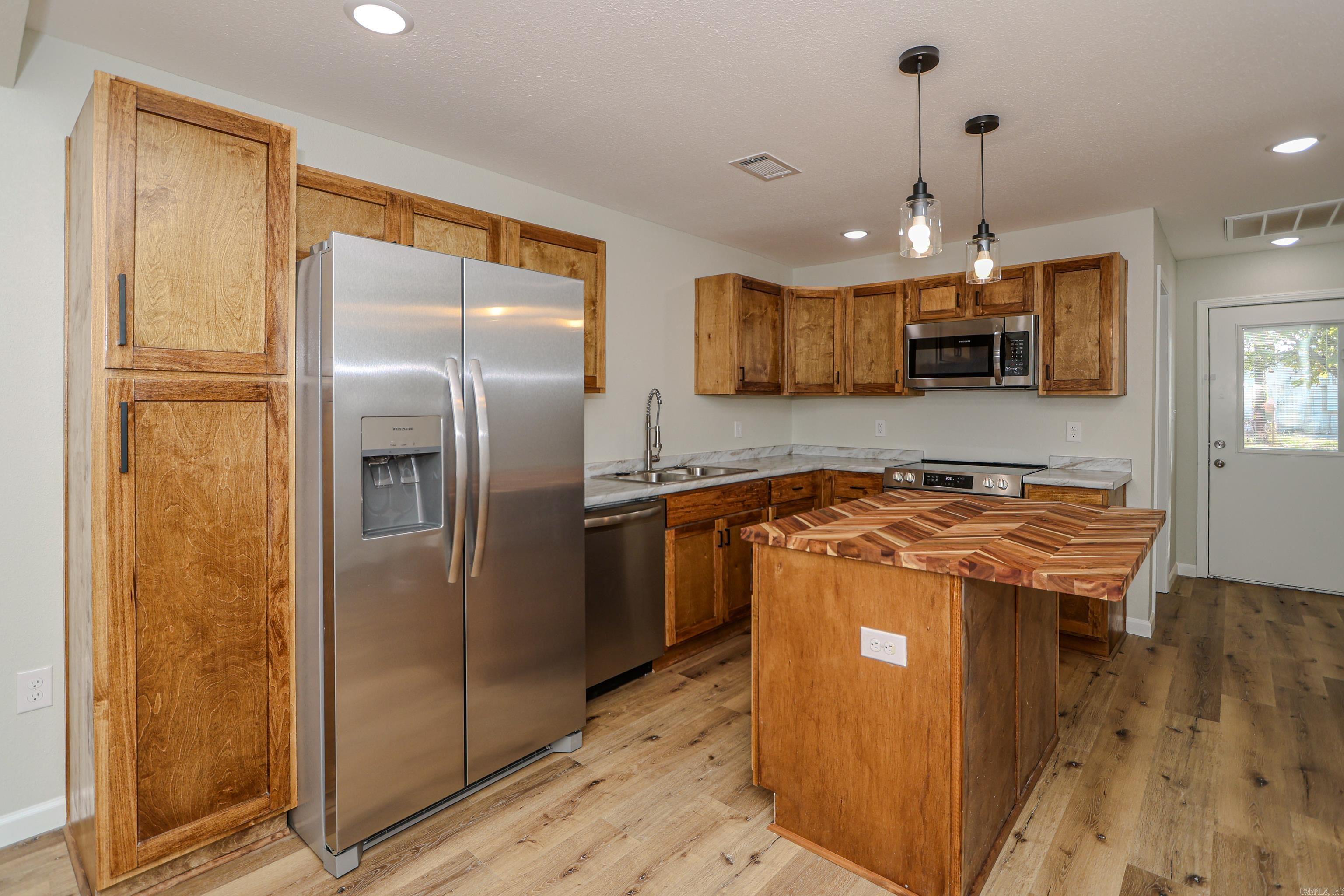 436 E GARLAND