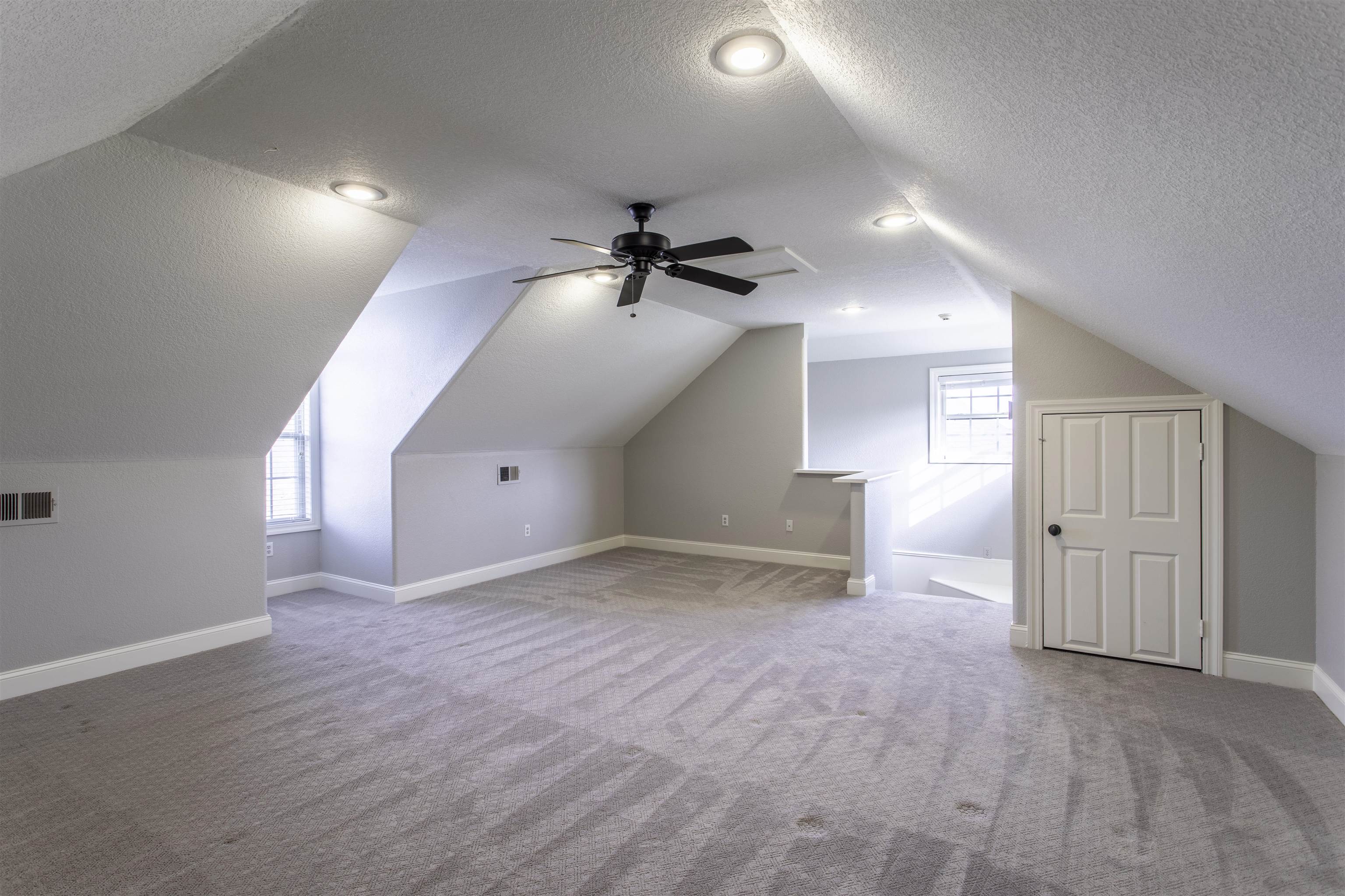 2914 Ridgepointe Drive