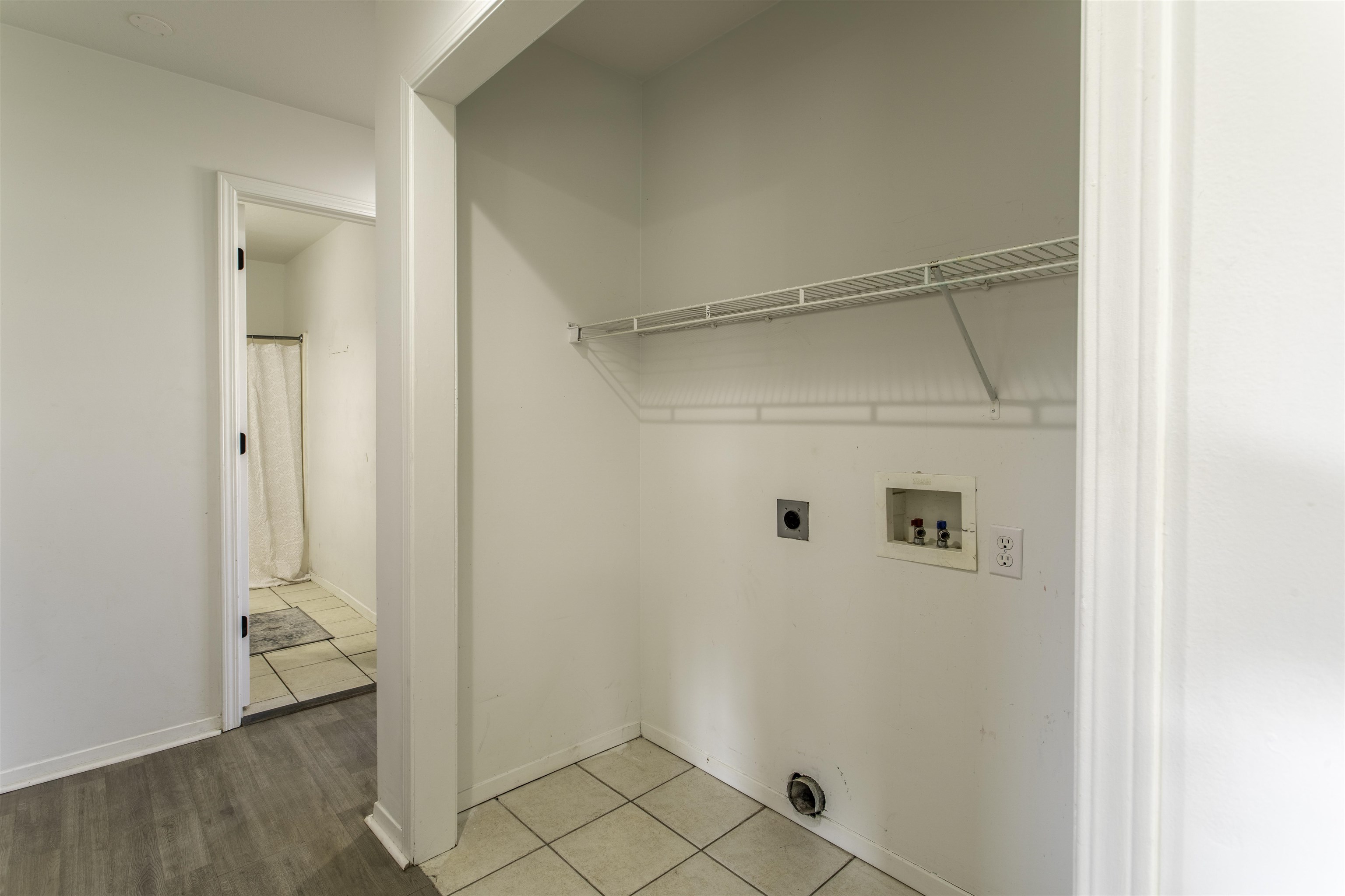 915 Silverleaf Circle
