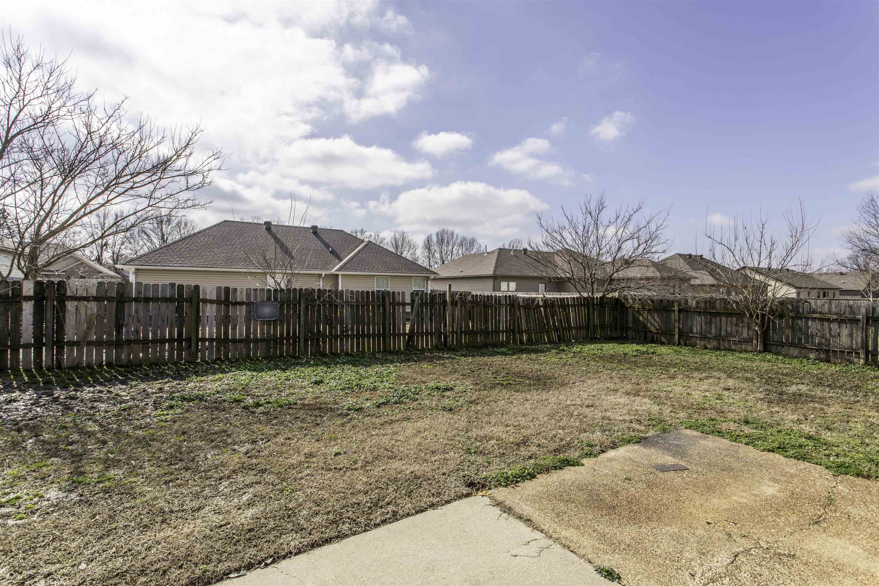 915 Silverleaf Circle