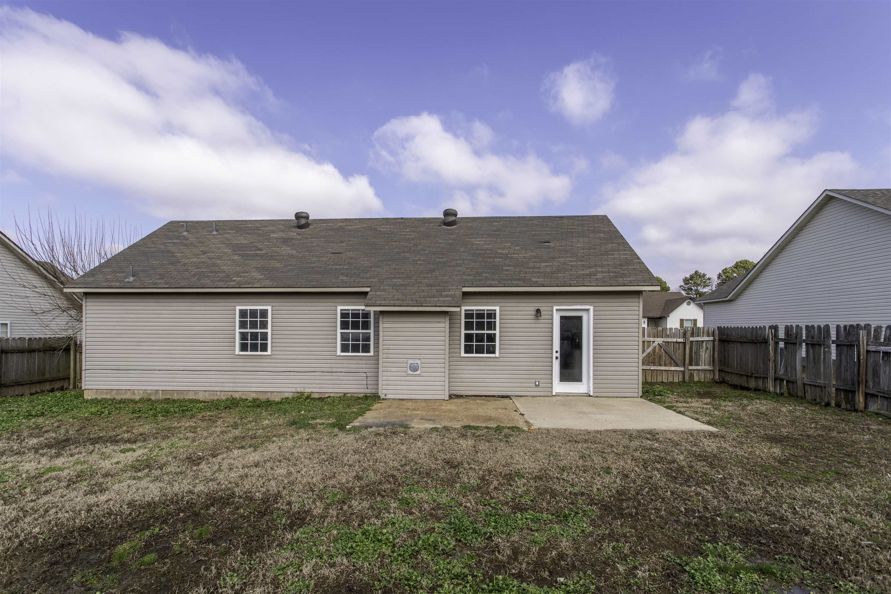 915 Silverleaf Circle
