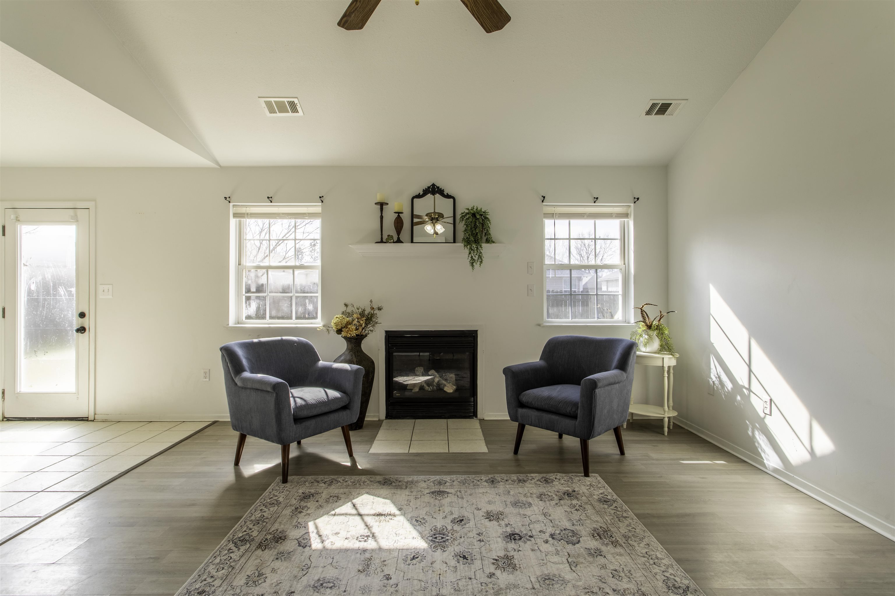 915 Silverleaf Circle