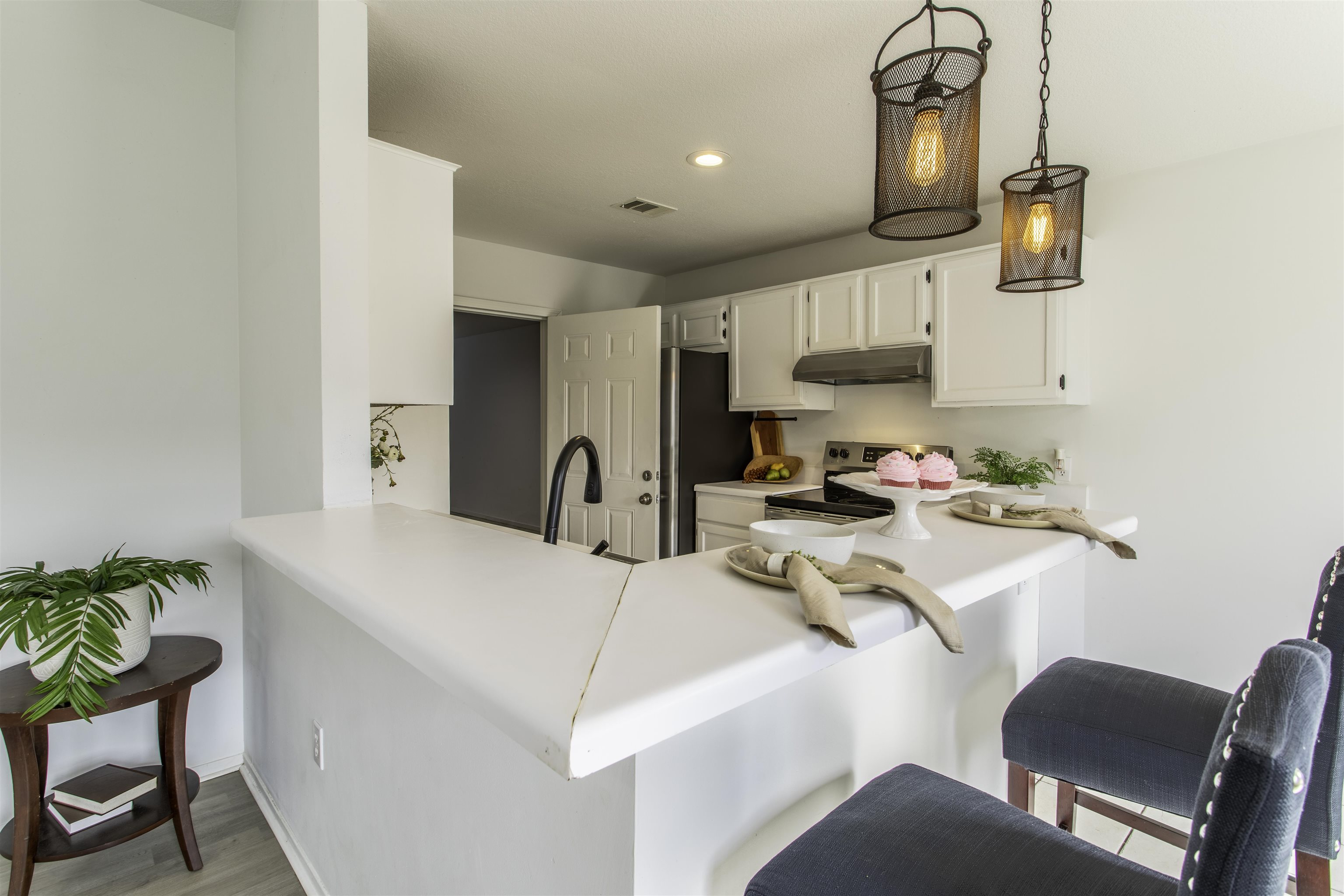 915 Silverleaf Circle