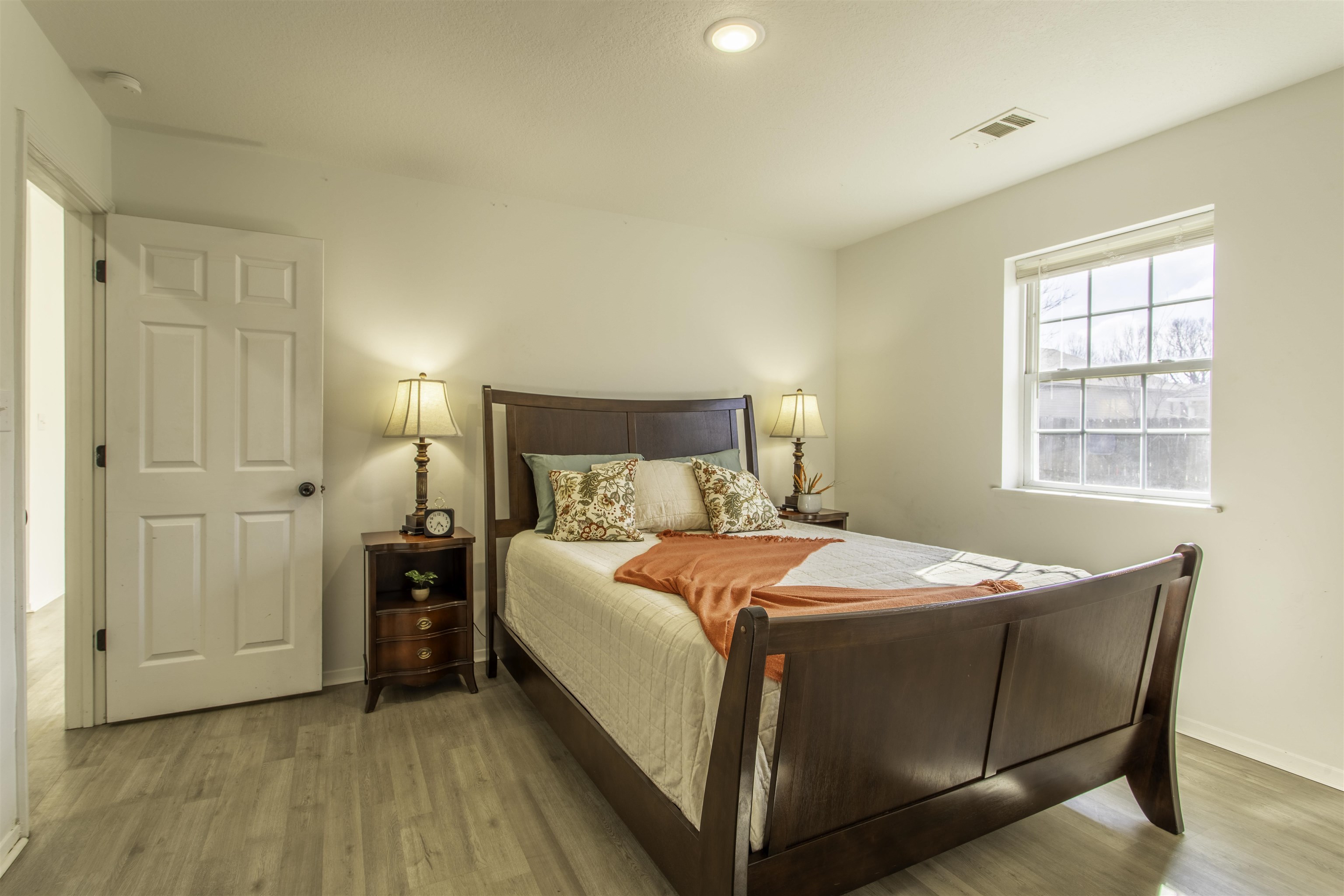 915 Silverleaf Circle
